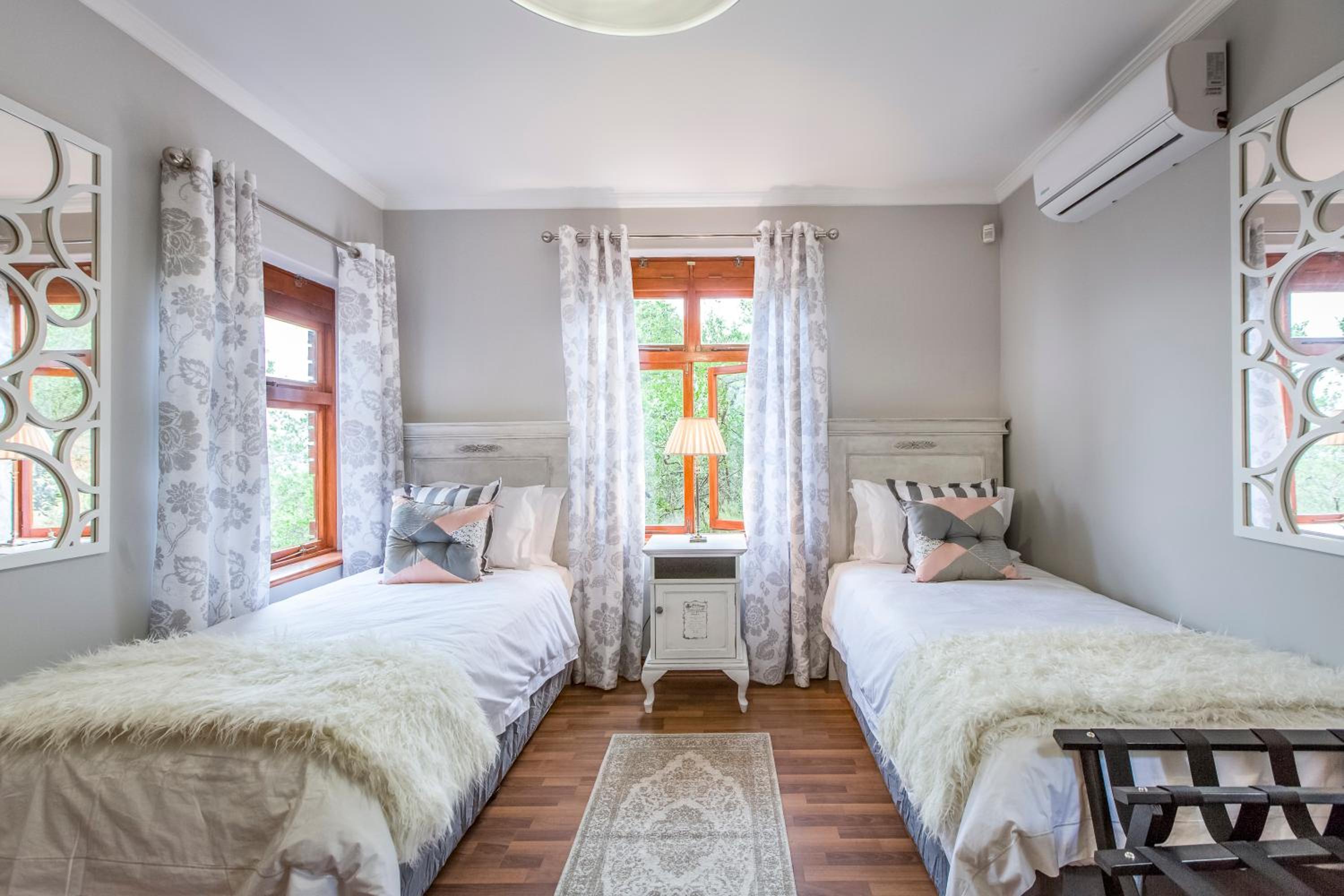Suite with Garden View