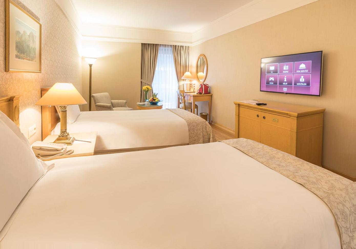 Superior Room with 2 Single Beds - Photo 4