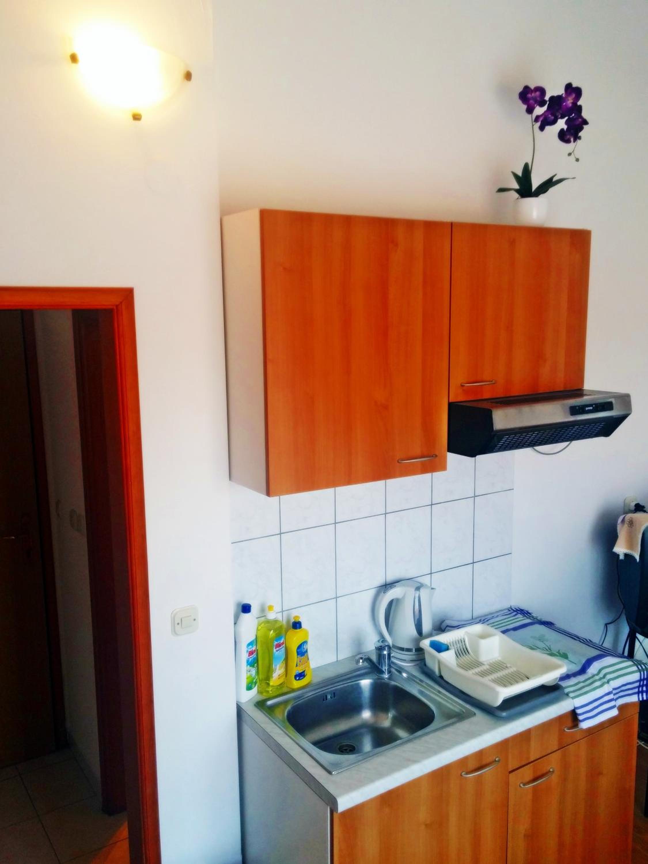 One-Bedroom Apartment with Balcony and Garden View photo 2
