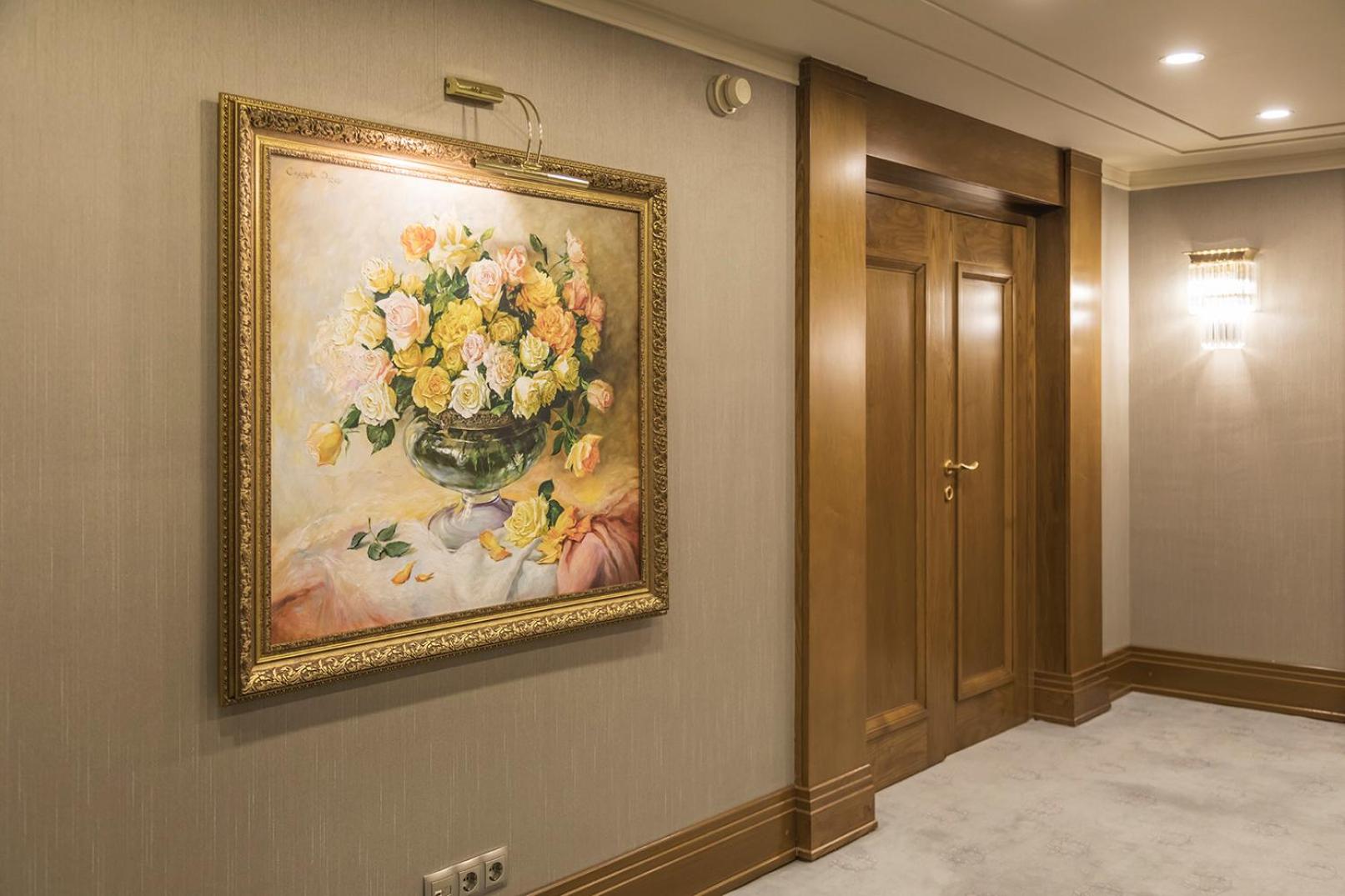 Presidential Suite - Free Two Ways Airport Transfer