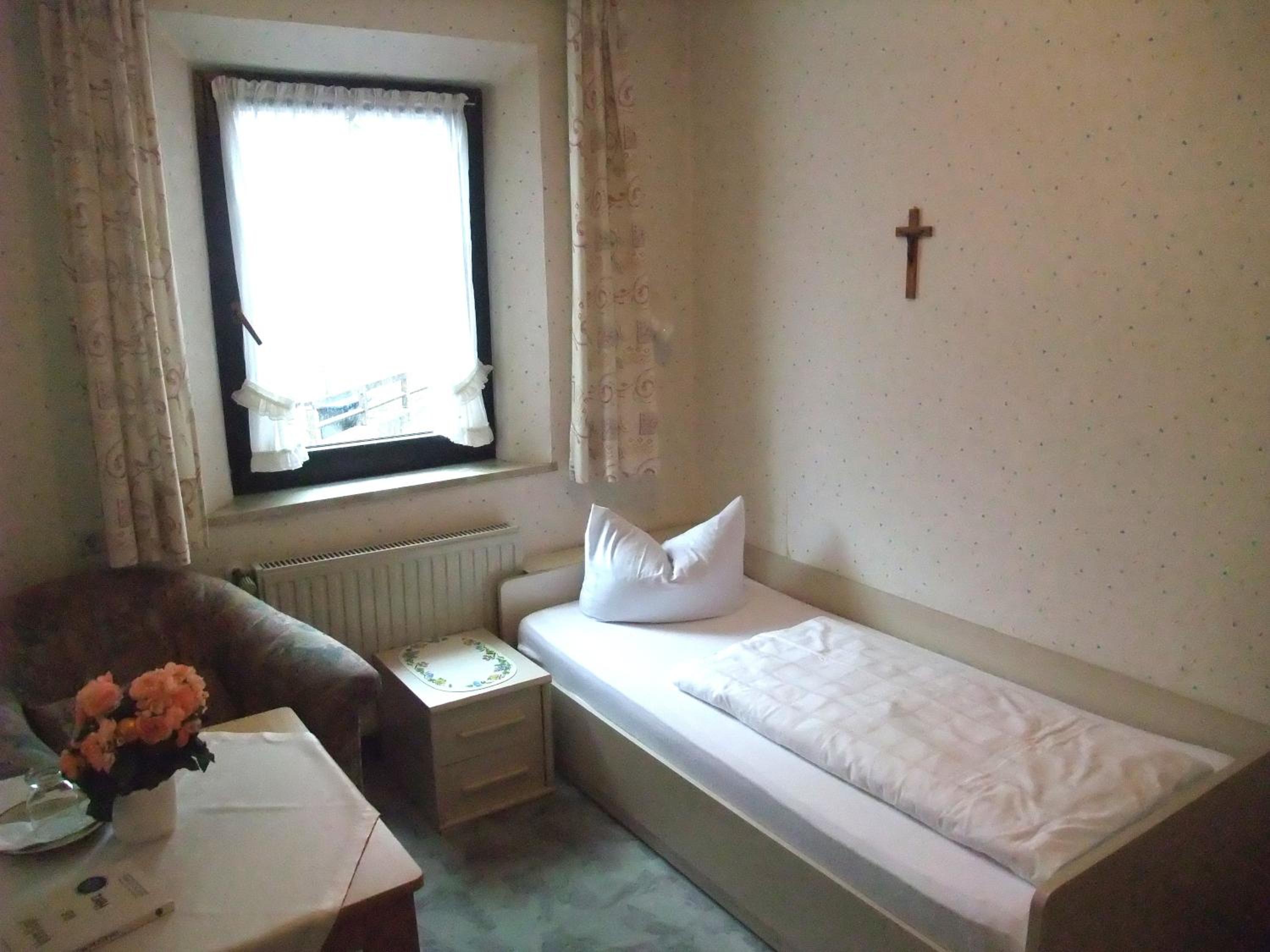 Single Room photo 1
