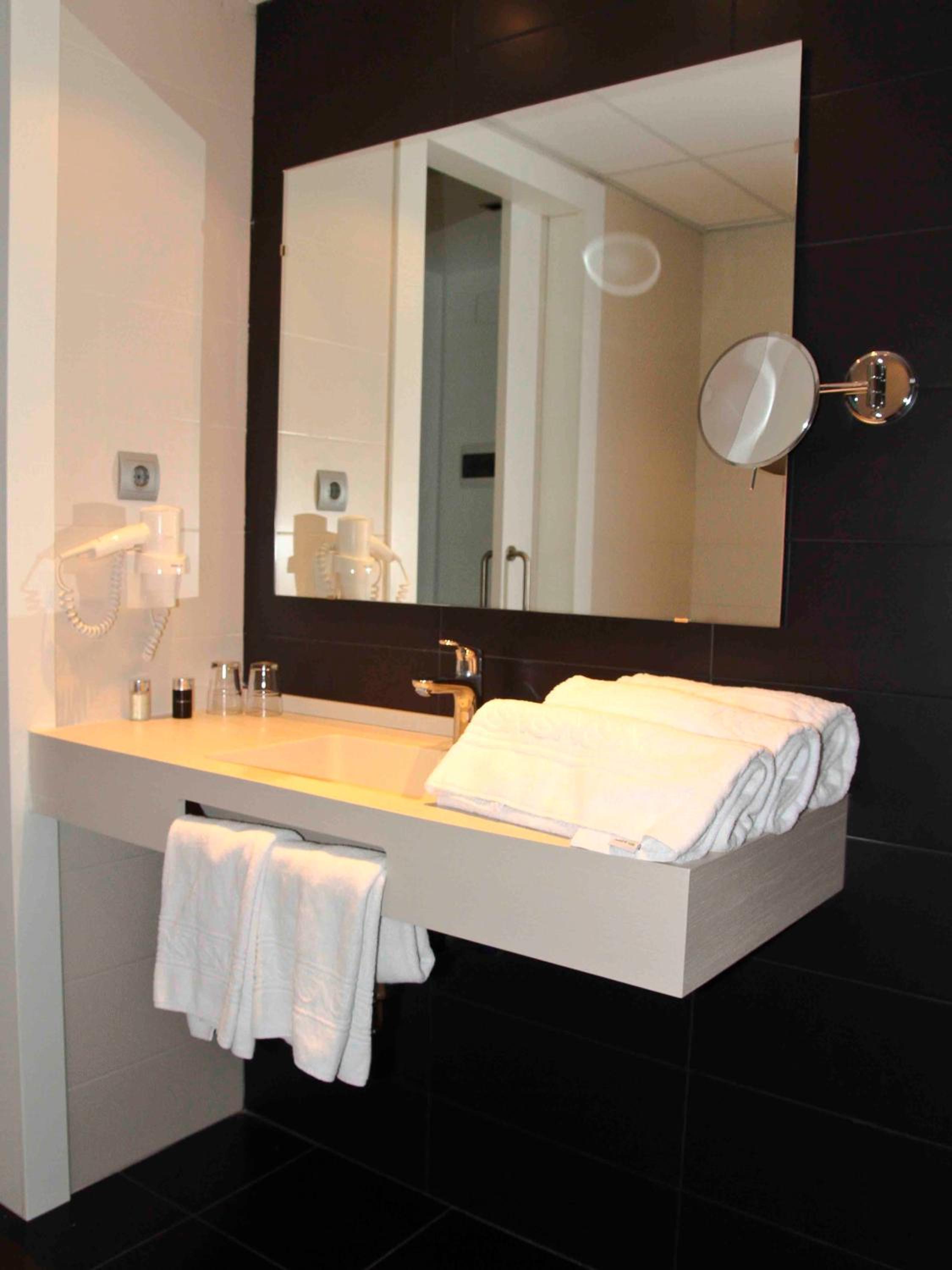 Double or Twin Room photo 2