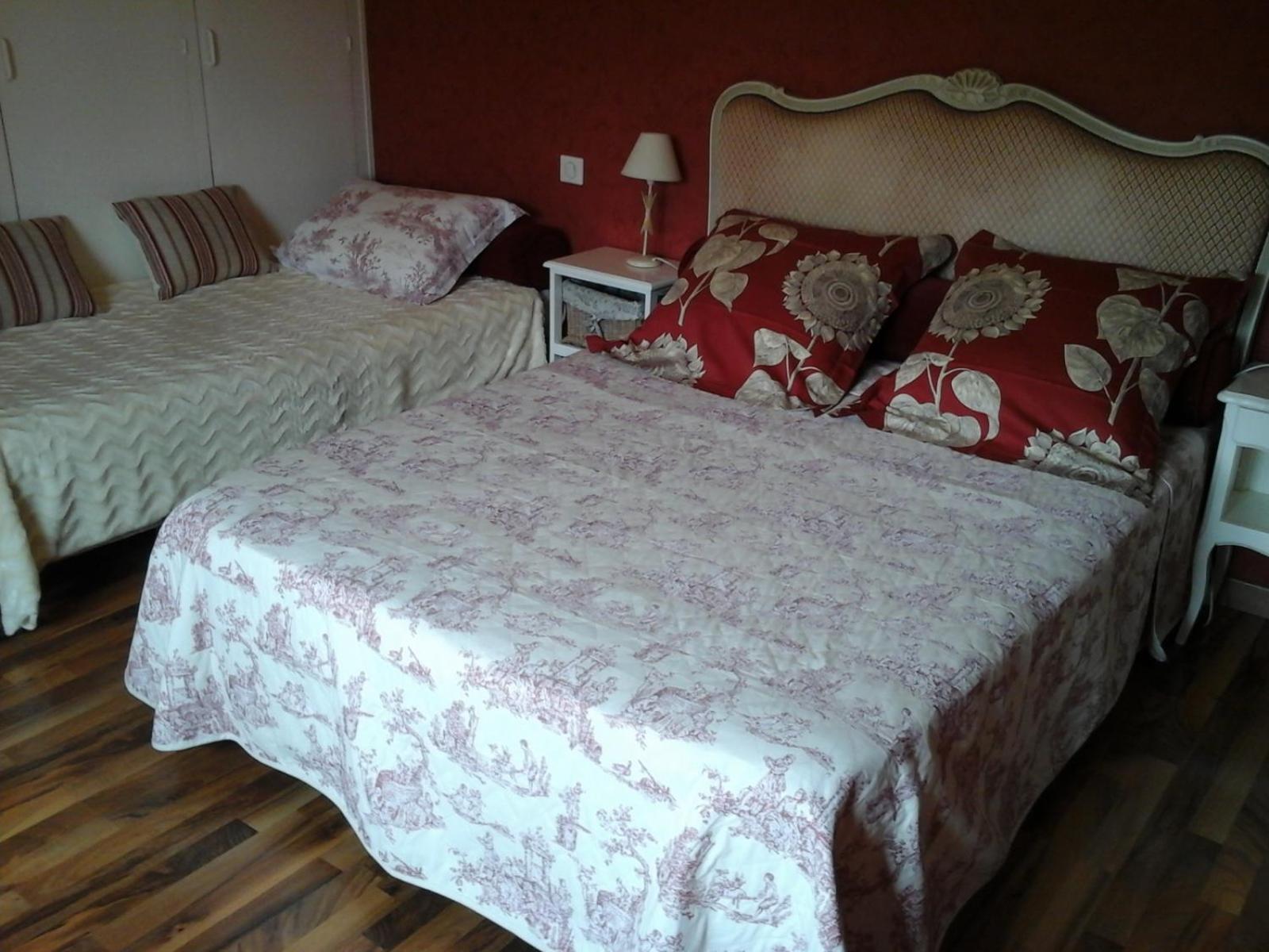 Comfort Triple Room with Shower photo 2