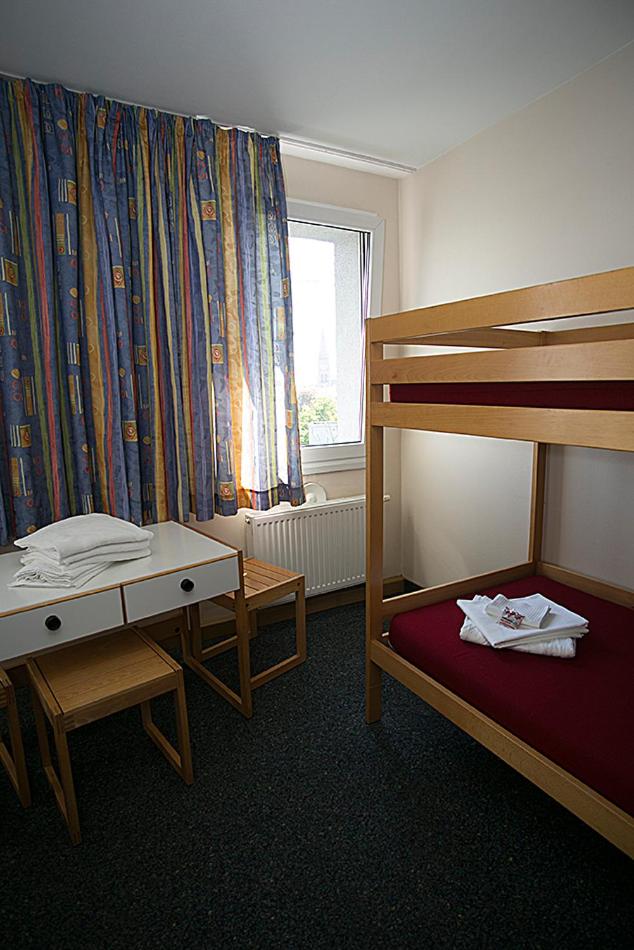 Quadruple Room with Private Bathroom photo 2