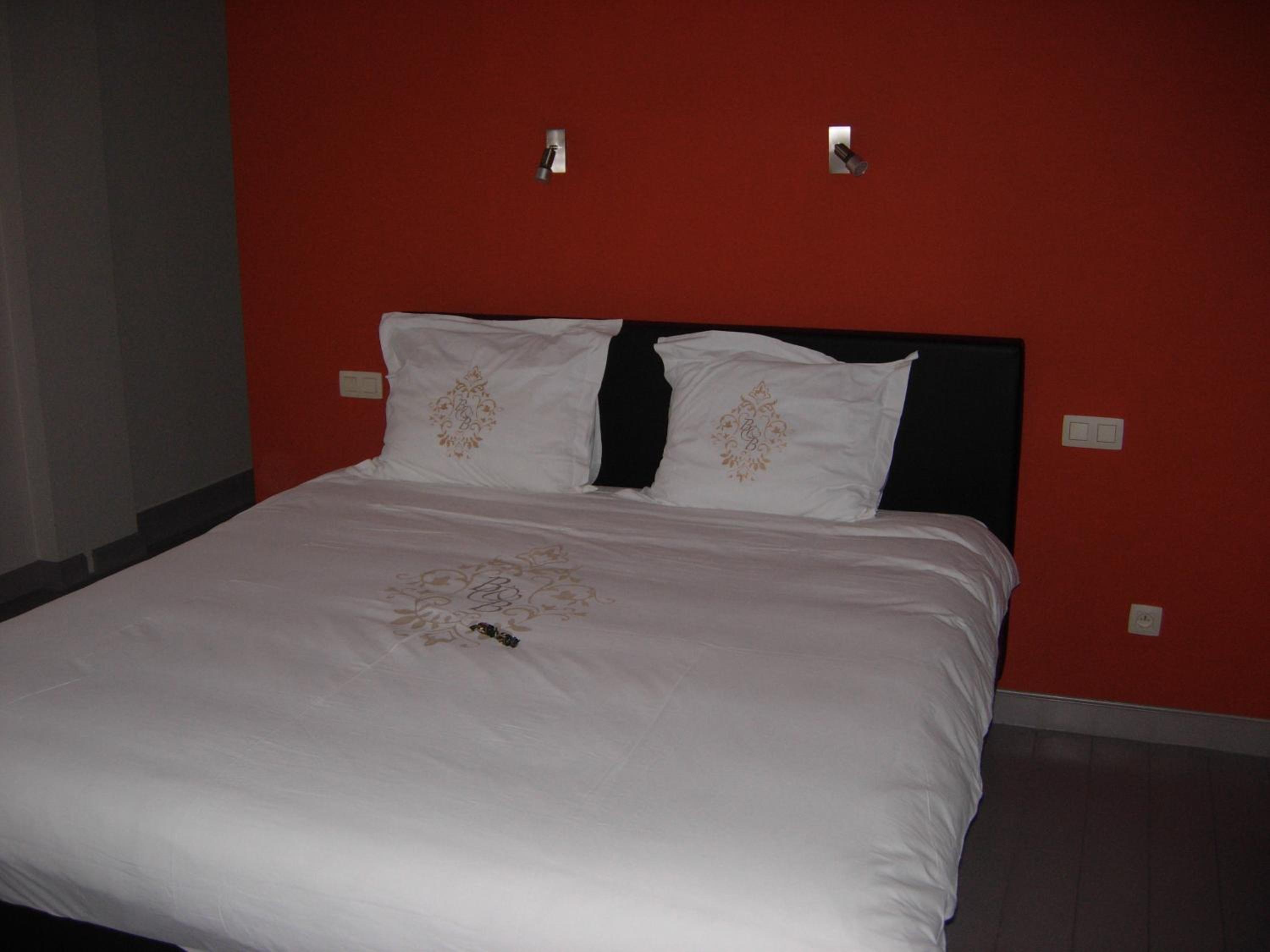 Double Room with Spa Bath photo 1