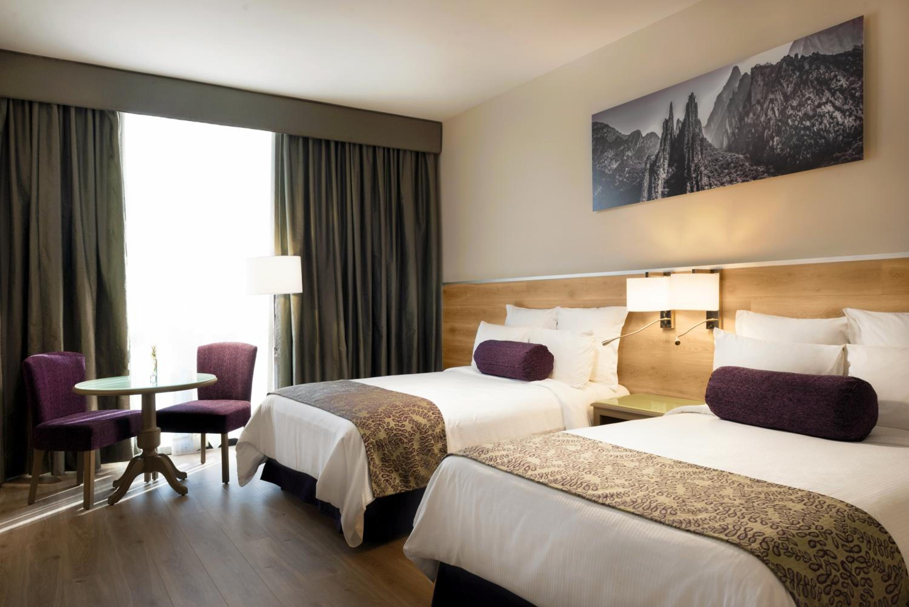 Deluxe Room - Photo 1