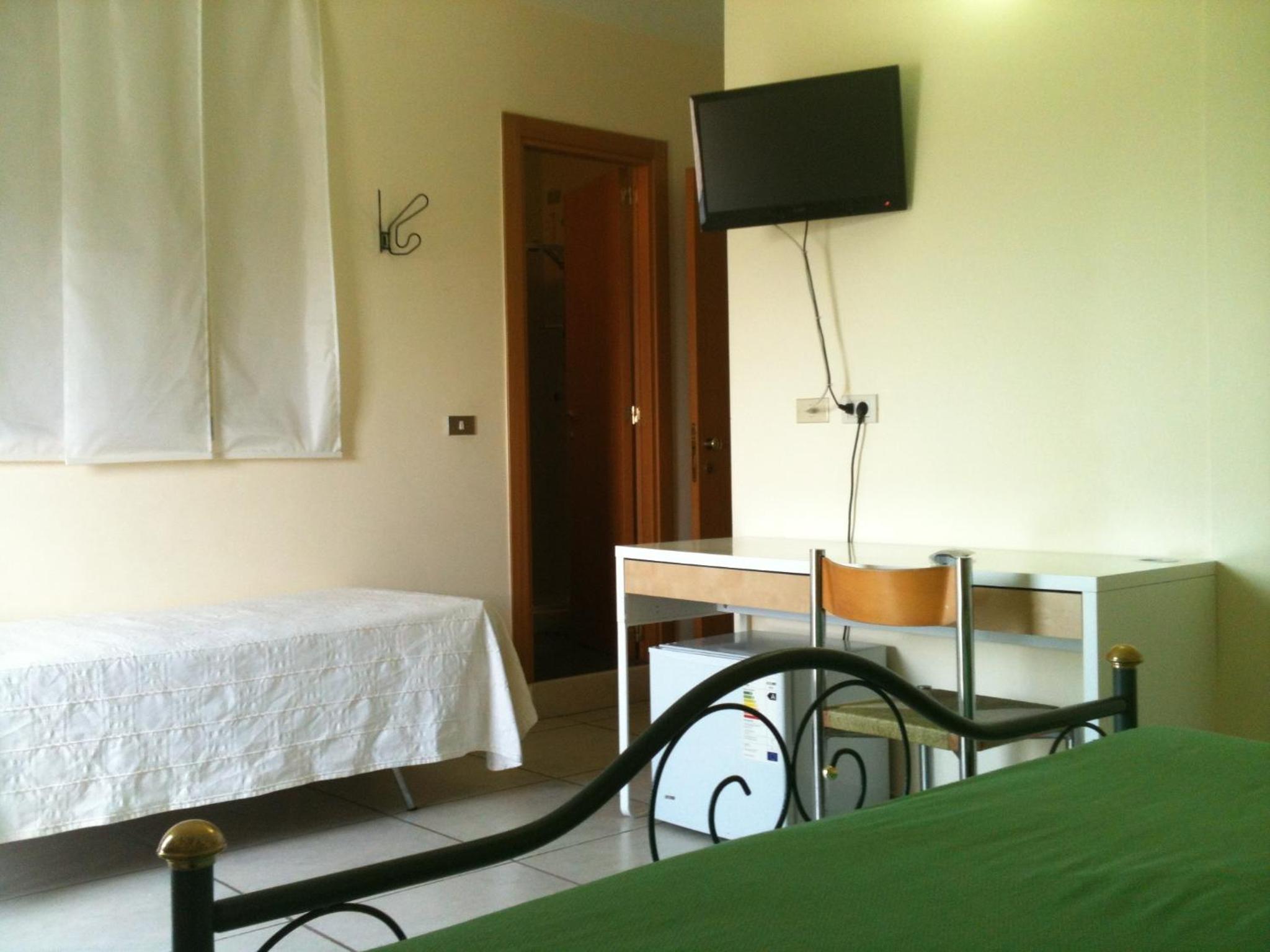 Quadruple Room - Photo 1