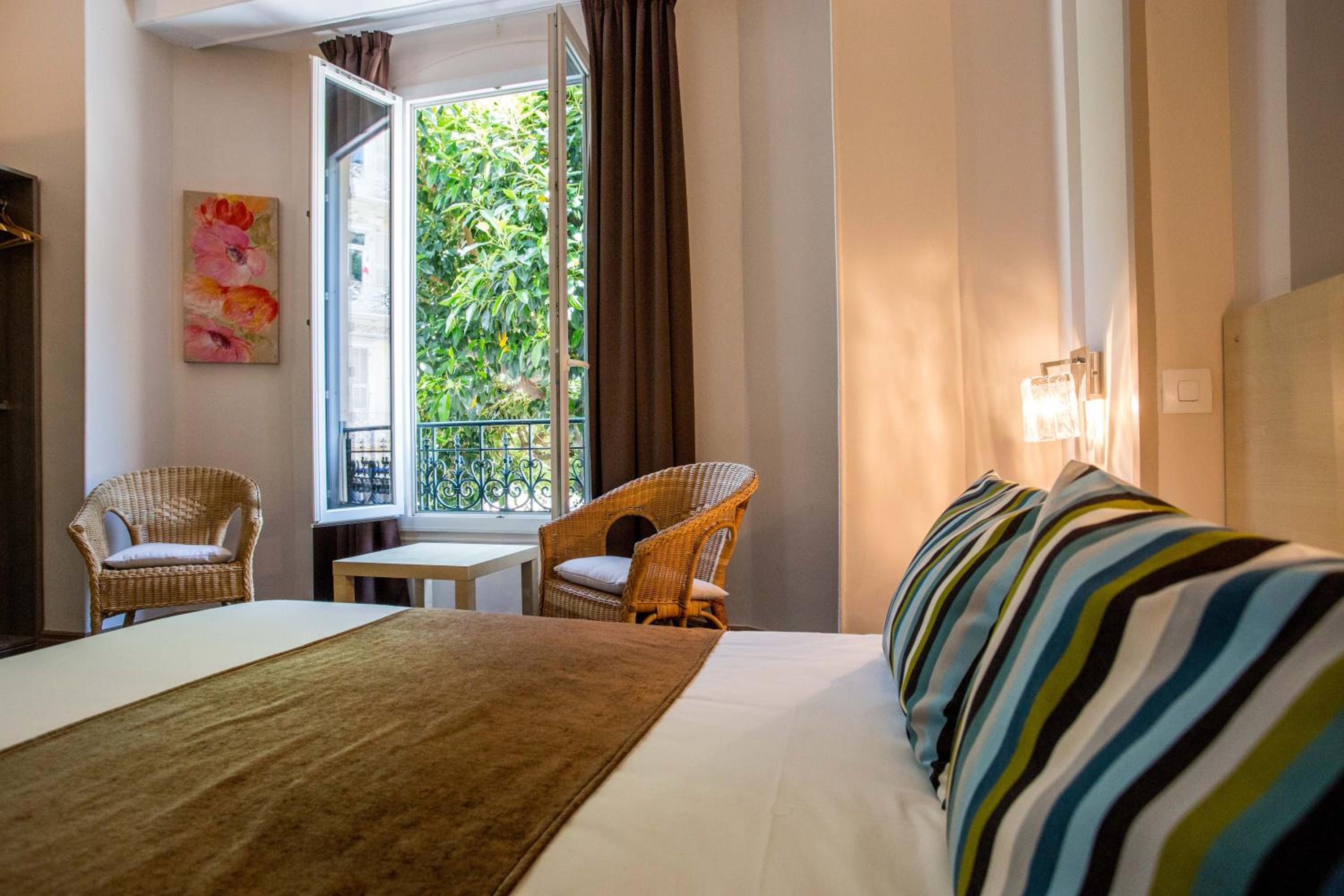 Superior Double or Twin Room photo 2