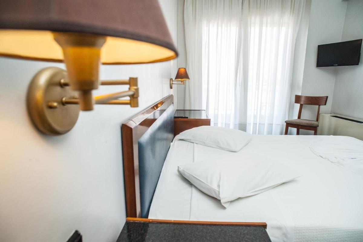 Single Room photo 3
