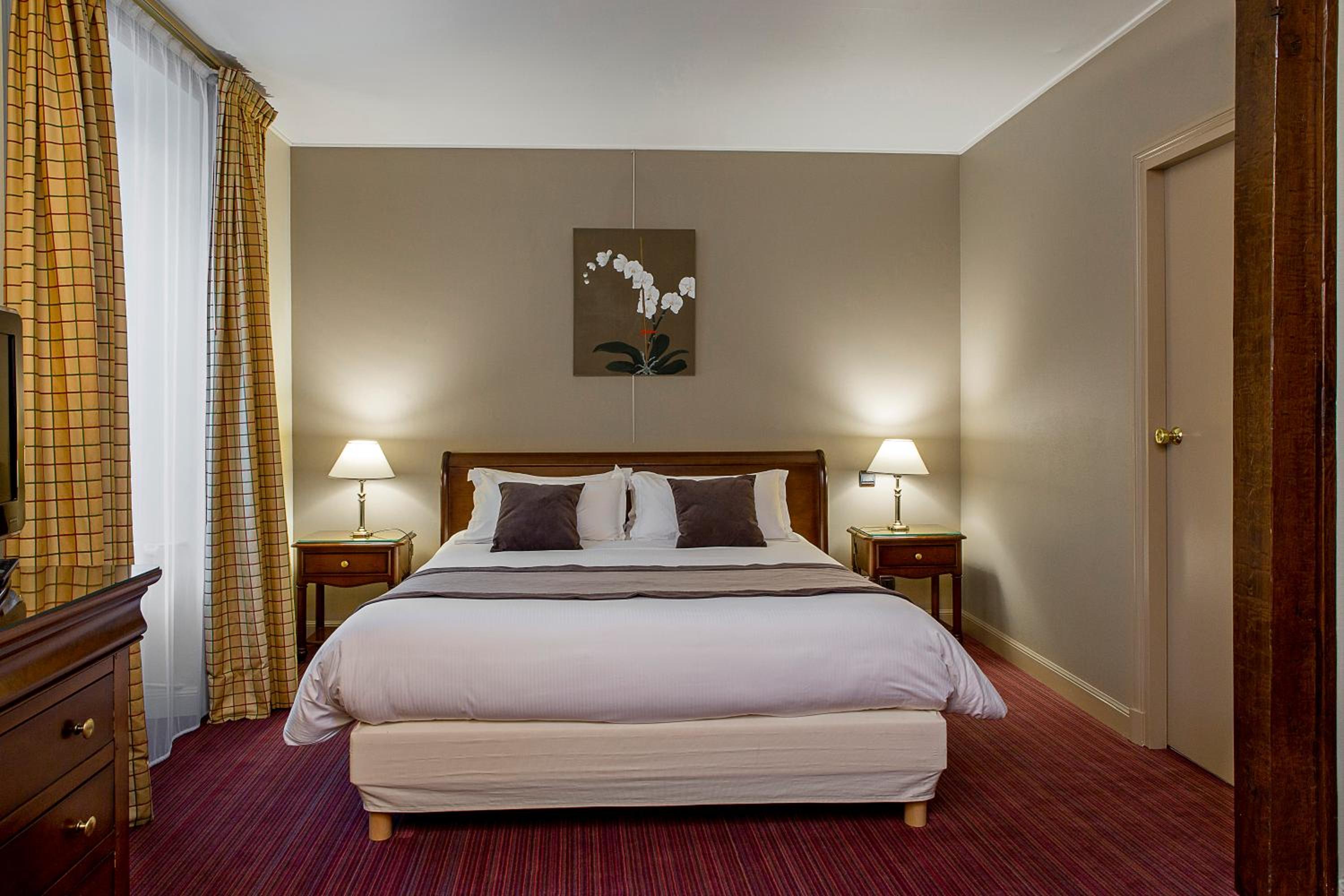 Junior Queen Suite - Photo 5