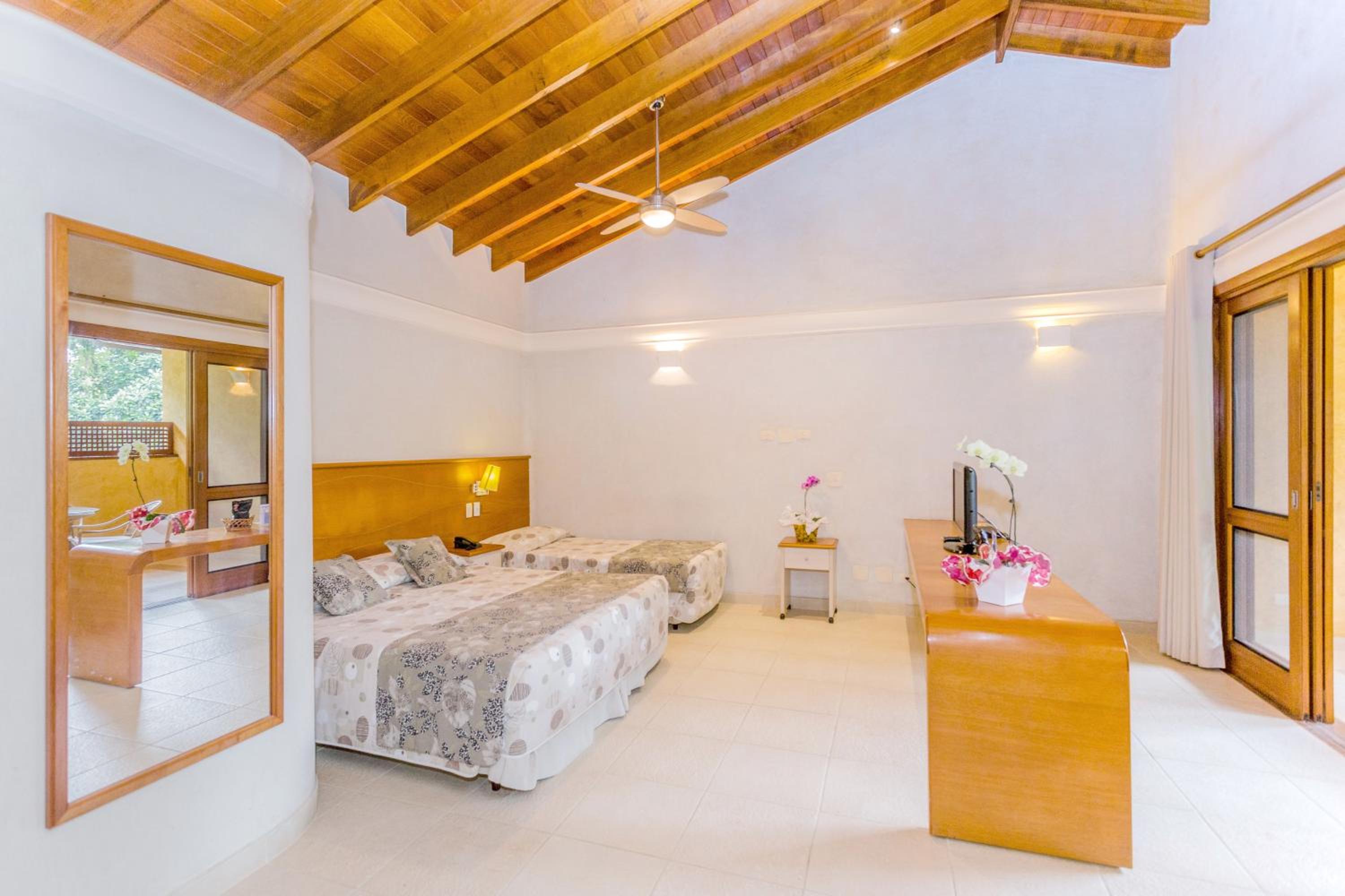 Deluxe Family Suite