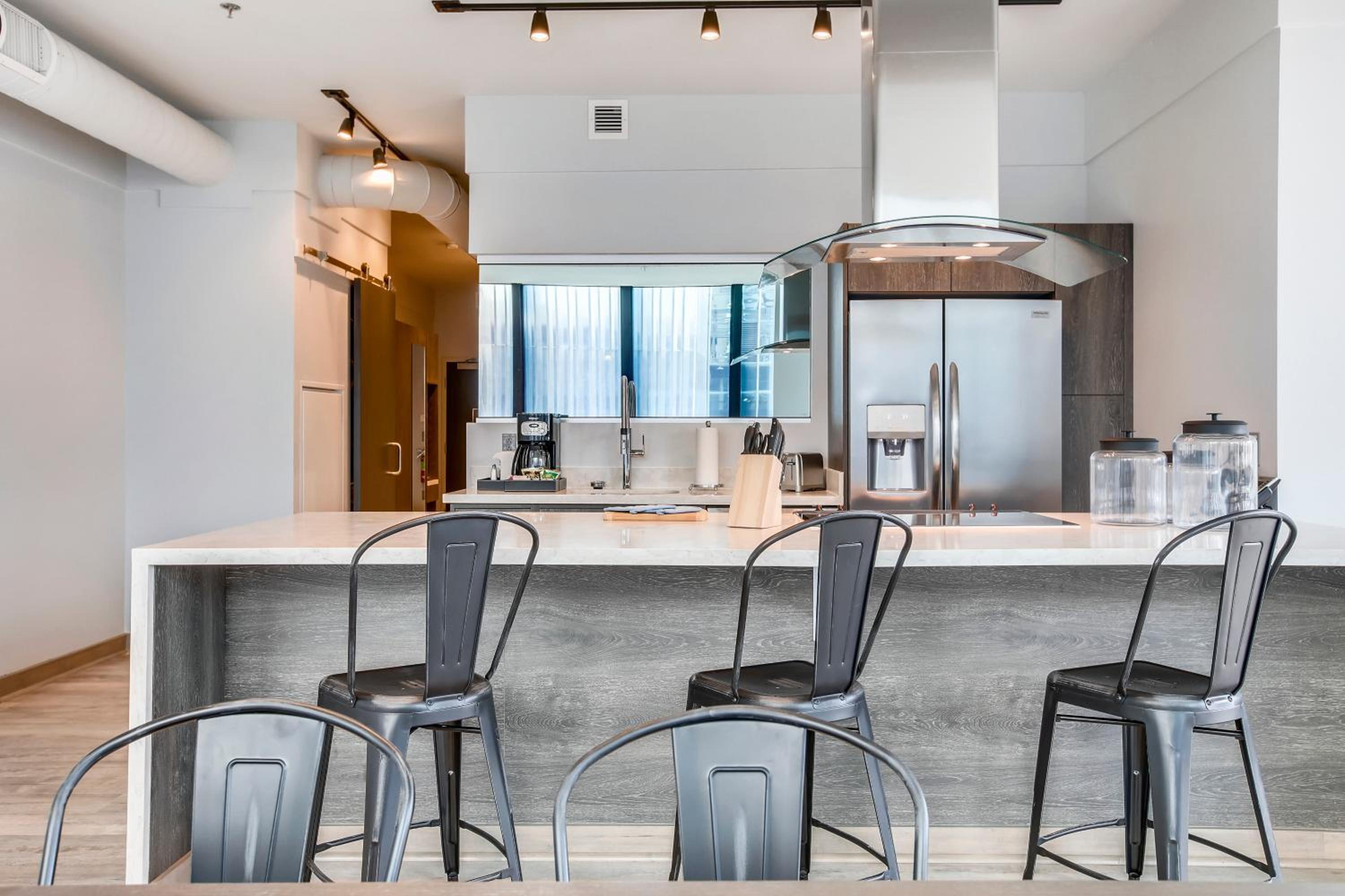 Superior Apartment - City View