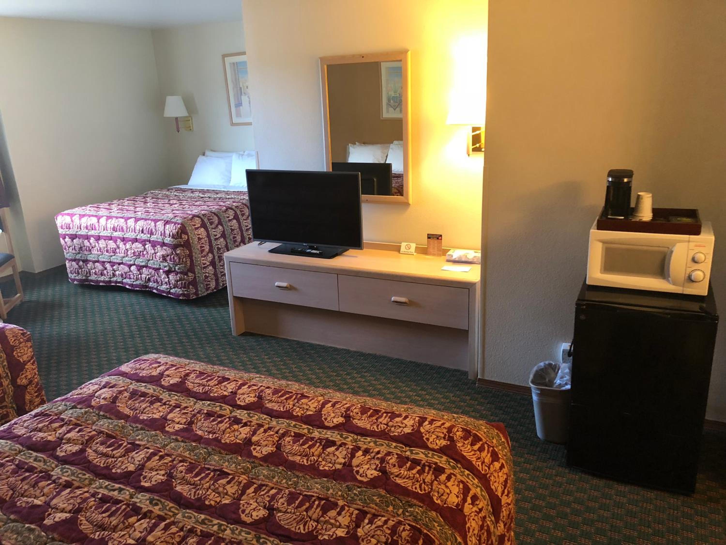 Deluxe Triple Room - Photo 5