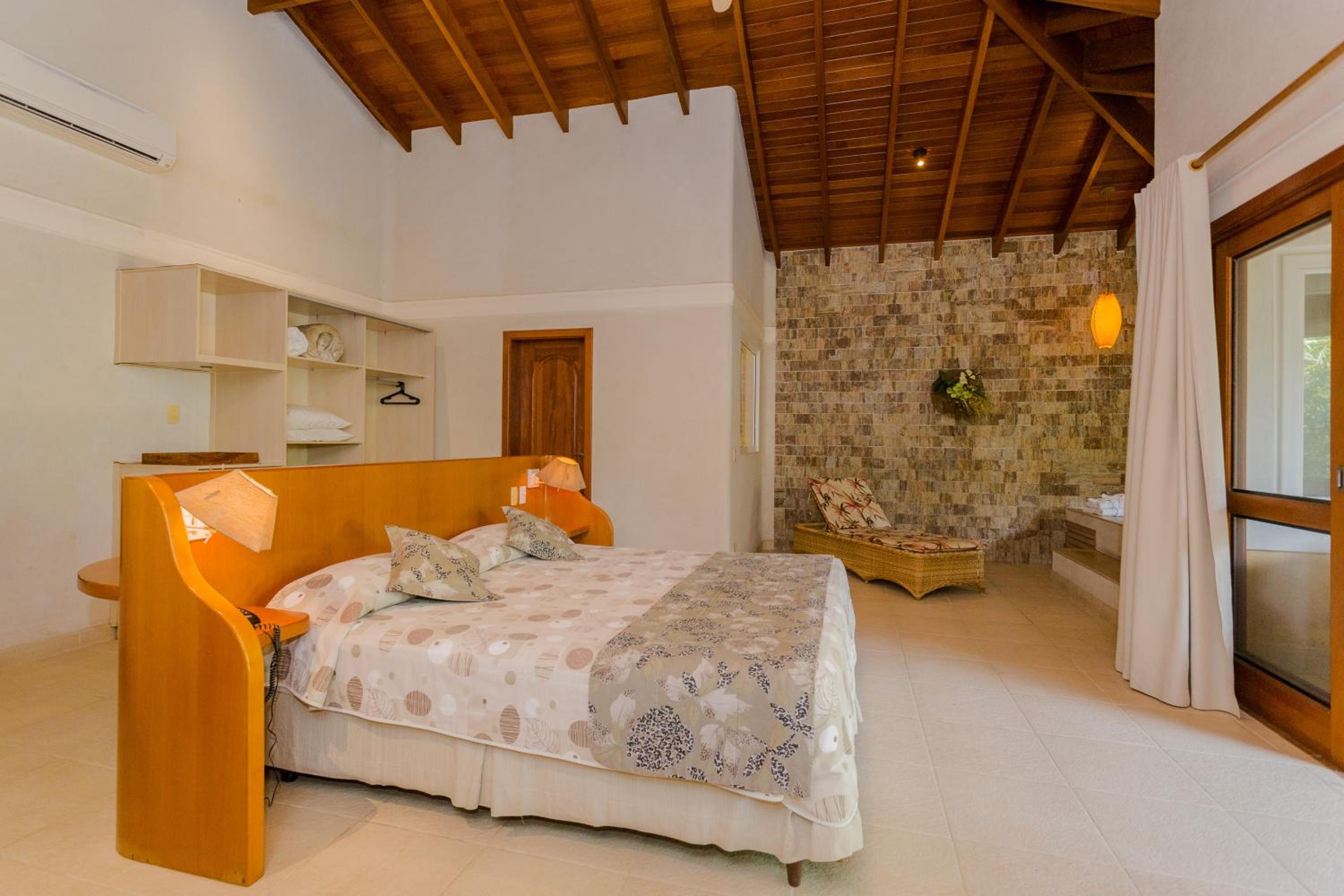 King Room with Spa Bath