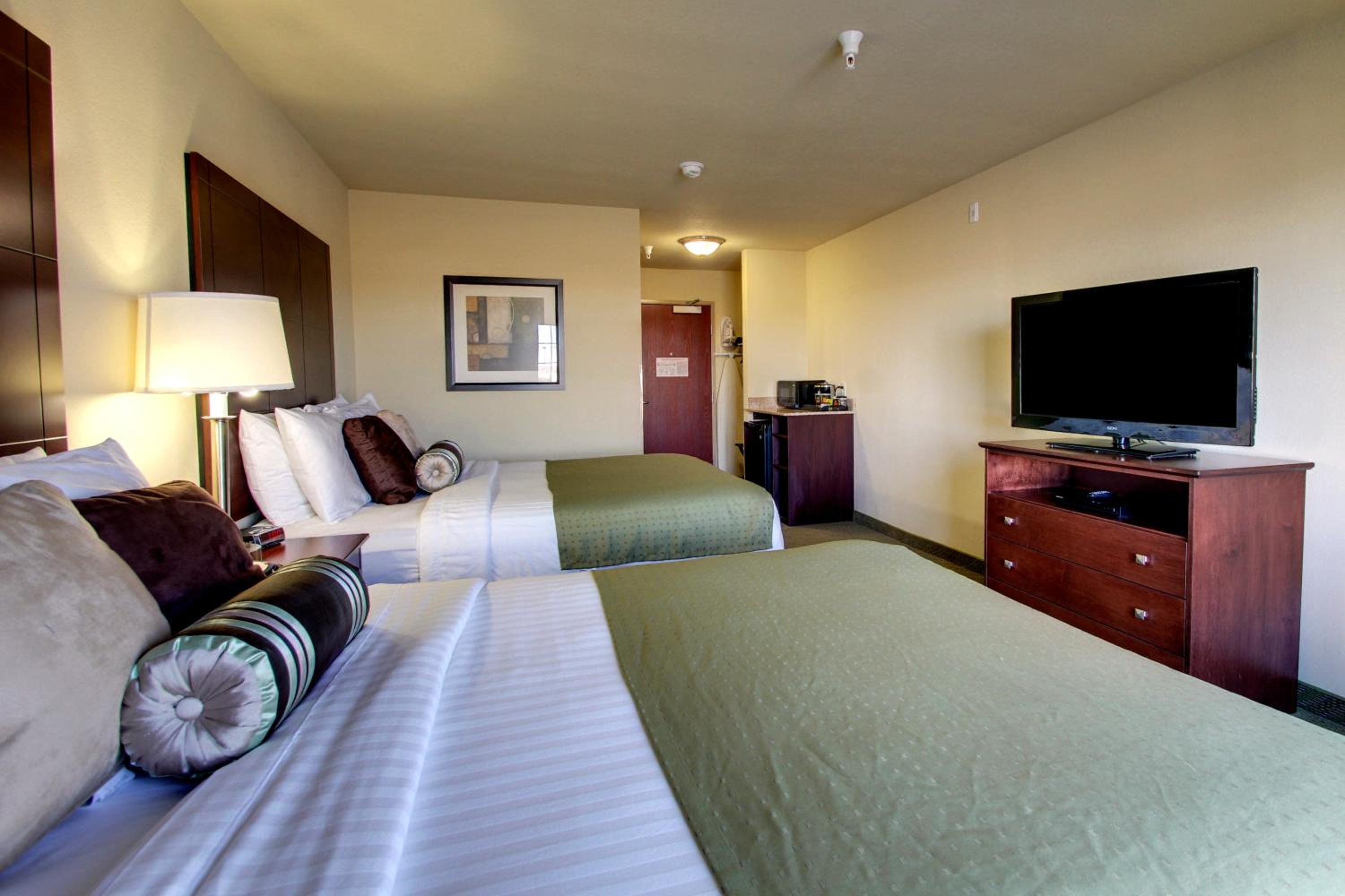 Queen Room - Disability Access - Photo 2