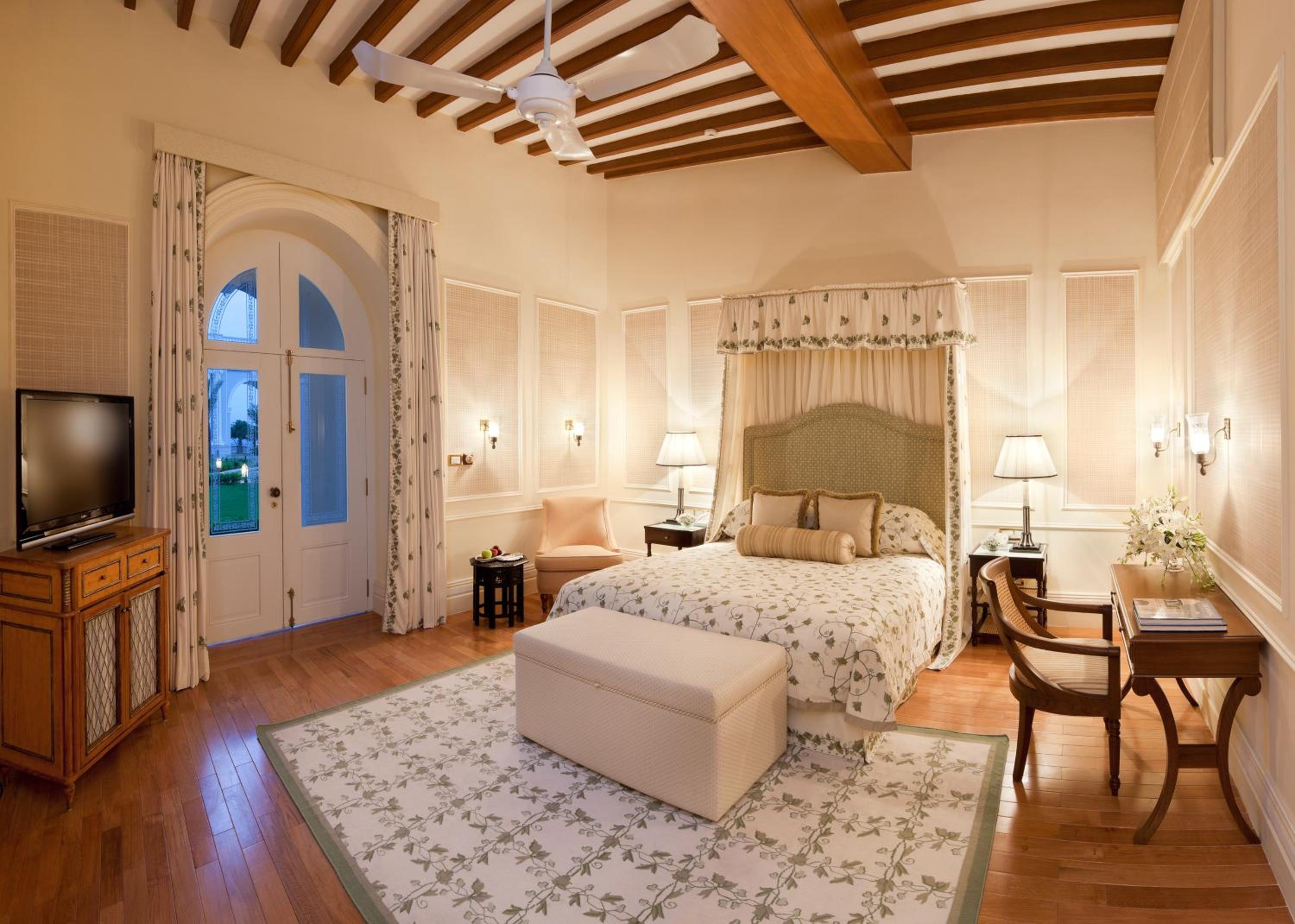 Palace Double Room with Garden View - Photo 4