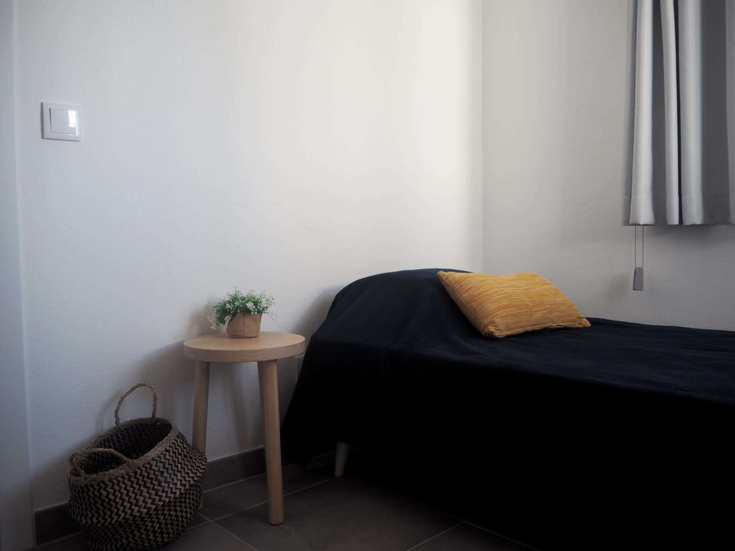Deluxe Triple Room with Sea View - Photo 6