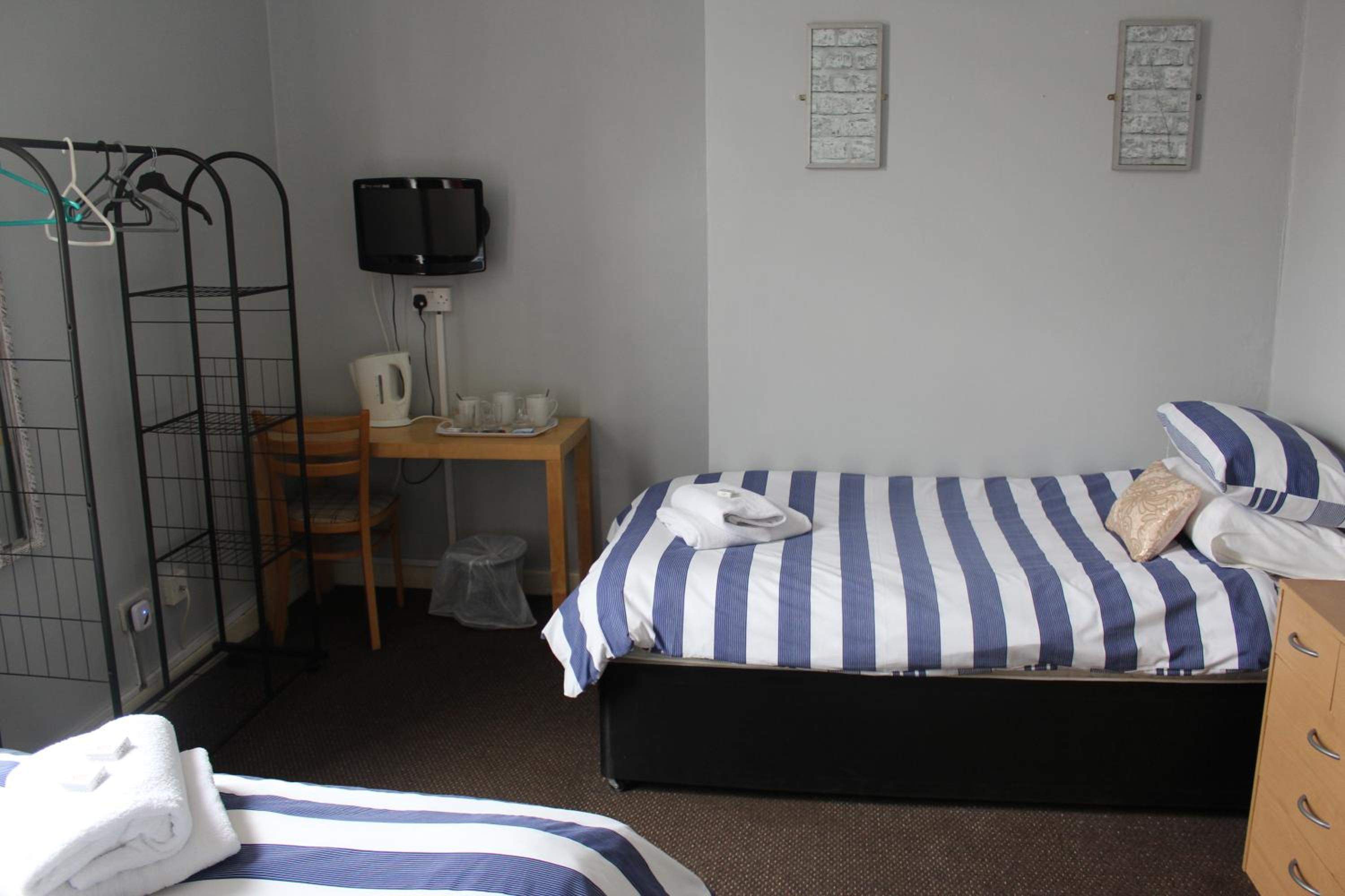 Triple Room - En Suite - Photo 5
