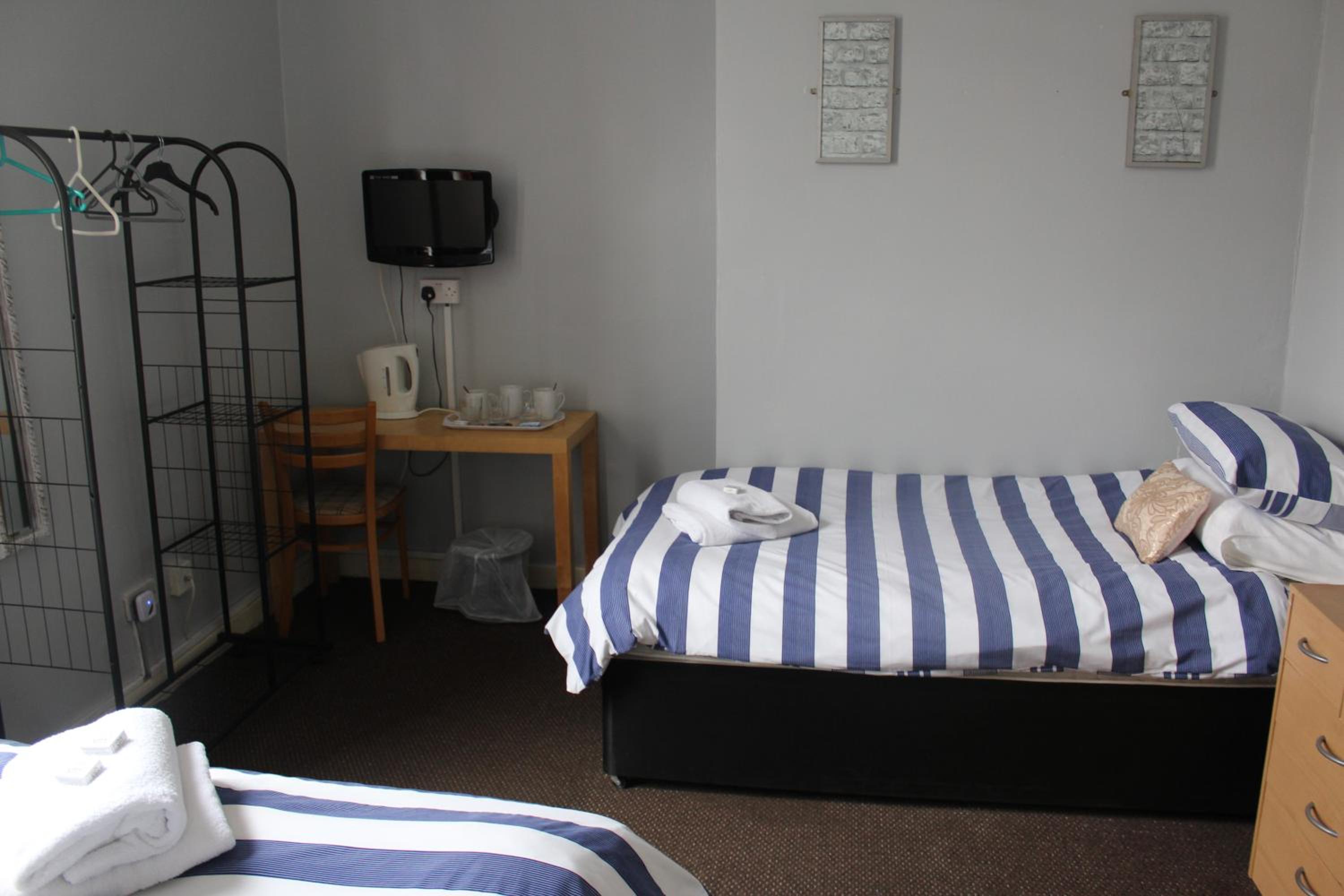 Triple Room - En Suite - Photo 6