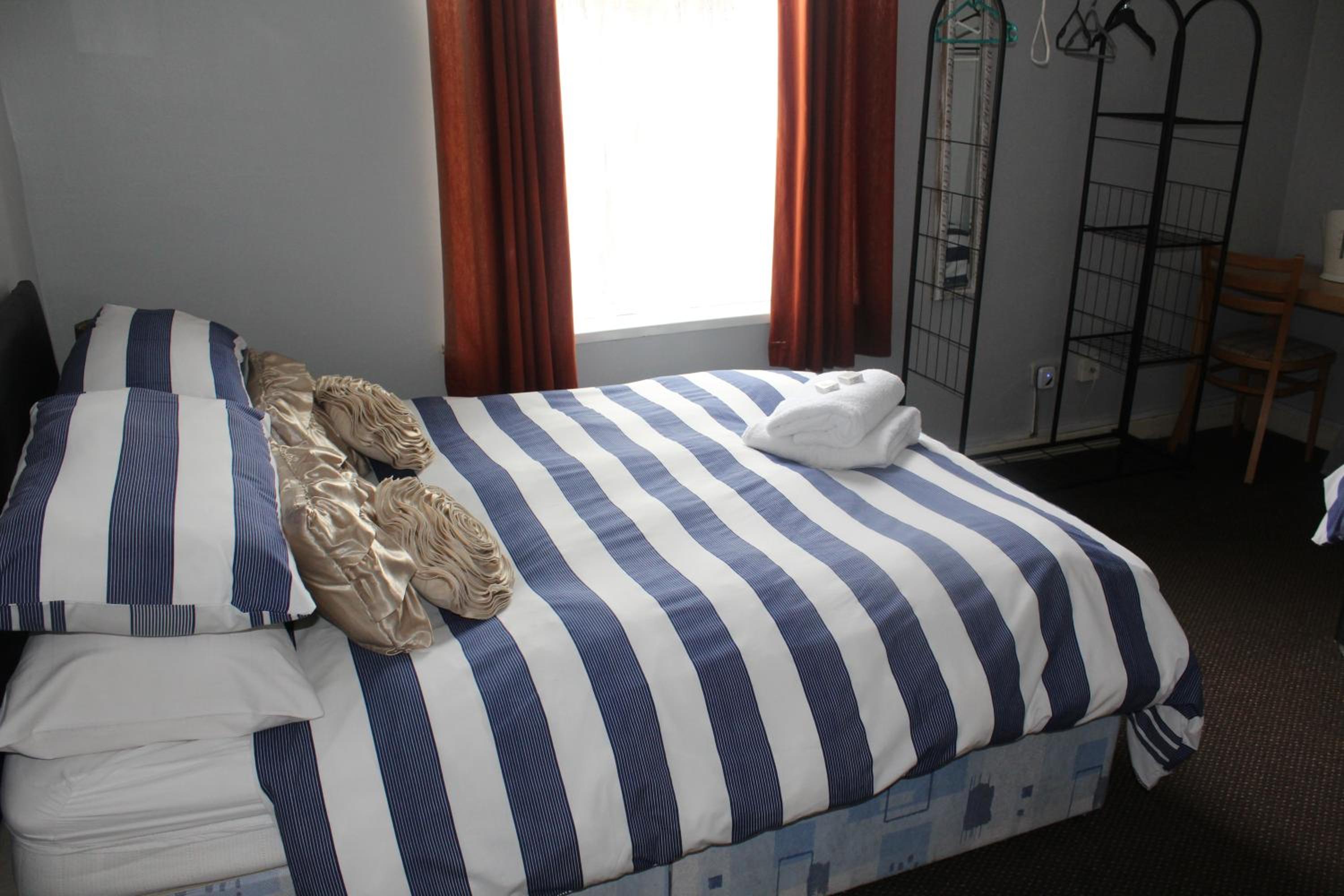 Triple Room - En Suite - Photo 7