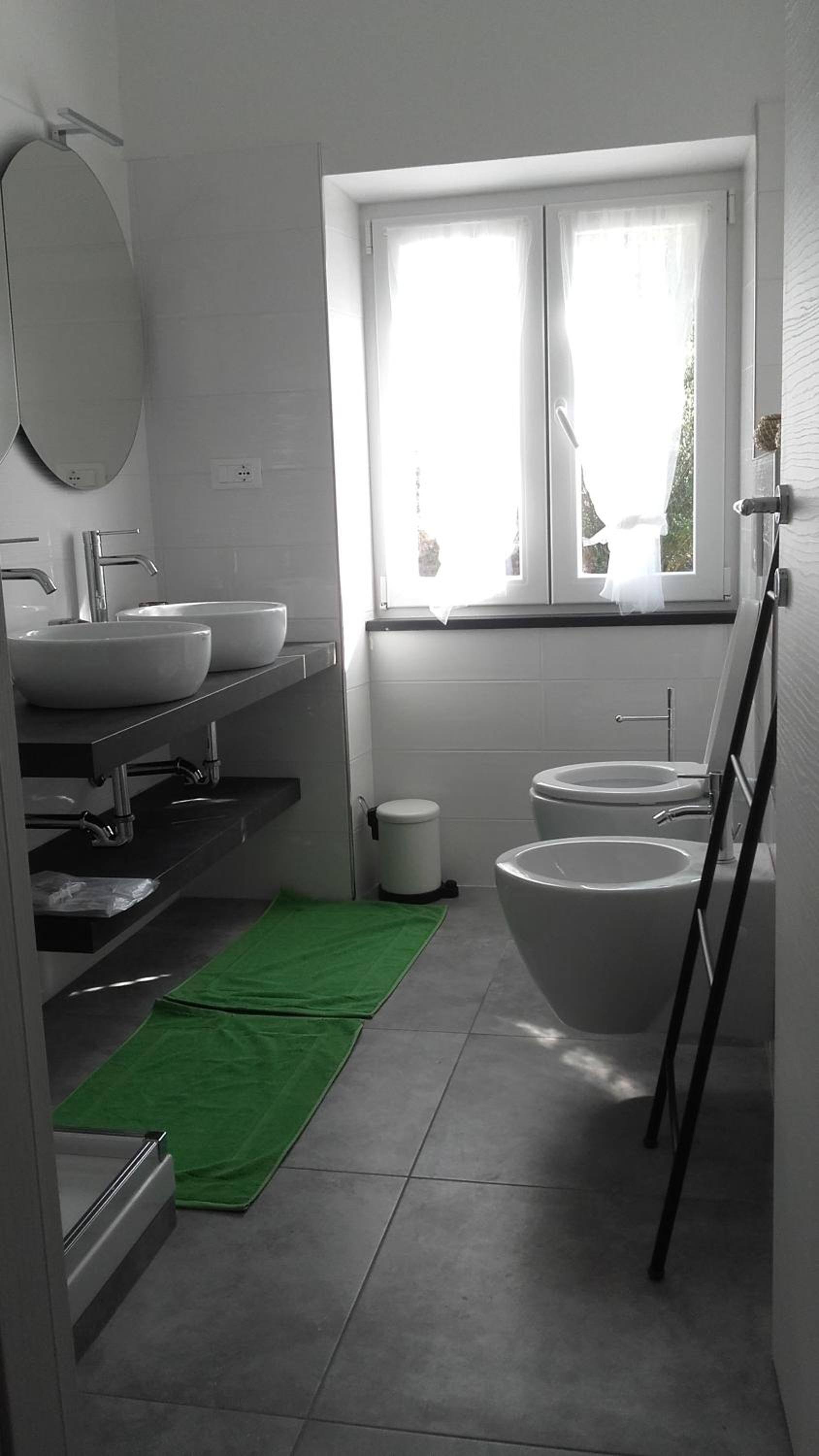 Family Room with Private Bathroom photo 3
