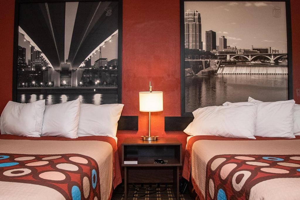 Double Room with Two Double Beds - Smoking - Photo 3