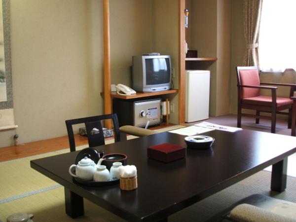 Japanese-Style Room with Crab Dinner photo 2