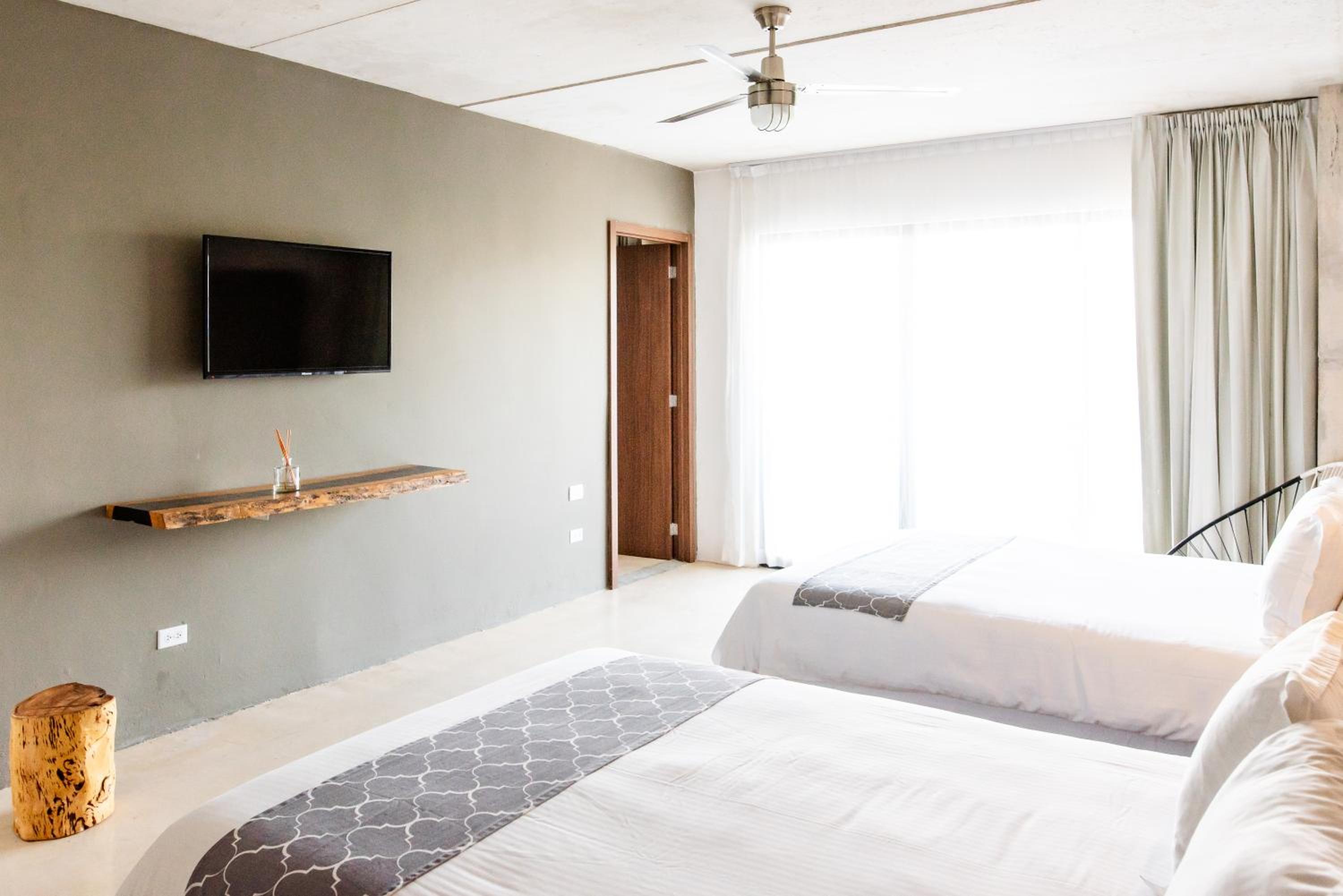 Master Suite - Photo 10