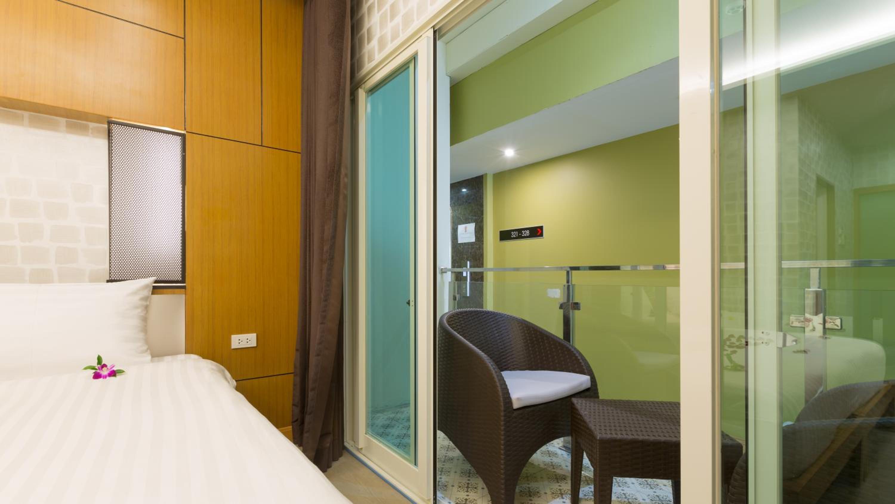 Superior Double or Twin Room - No Window photo 3