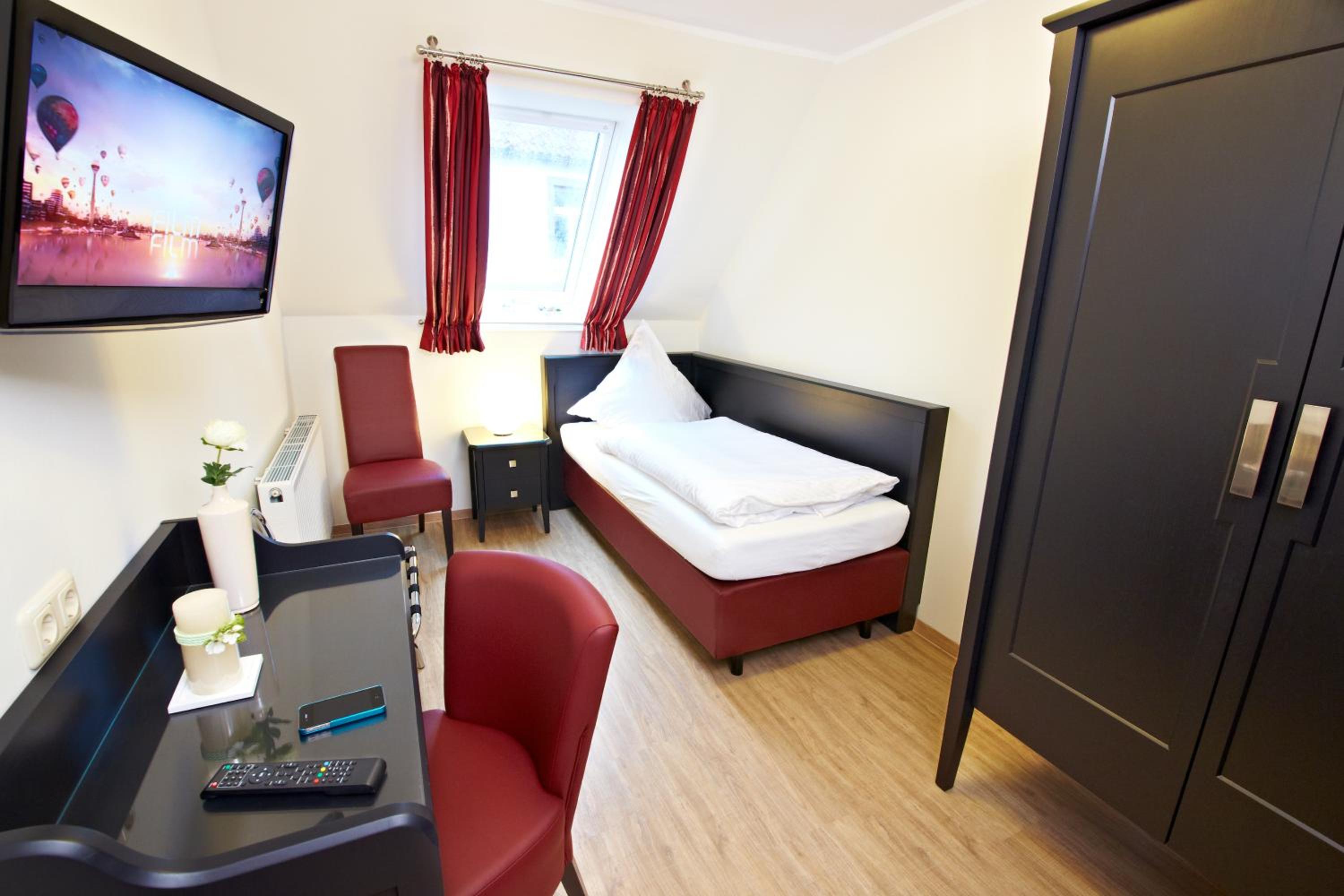 Single Room photo 1