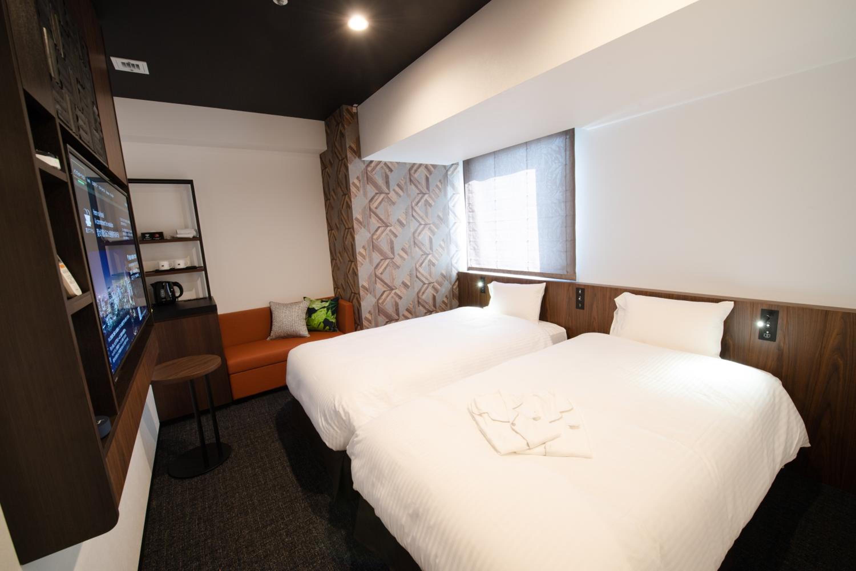 Standard Twin Room photo 2