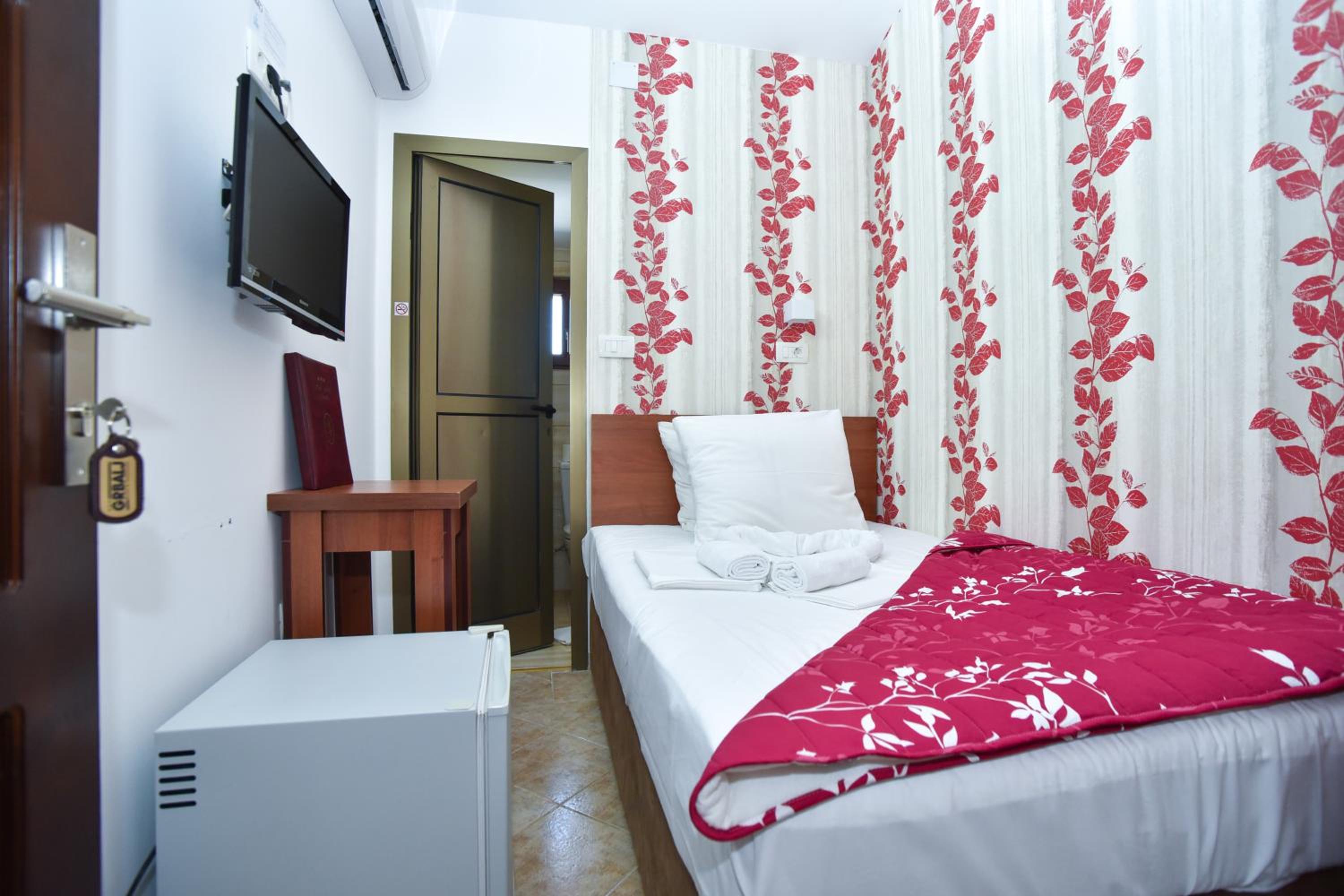 Single Room photo 1