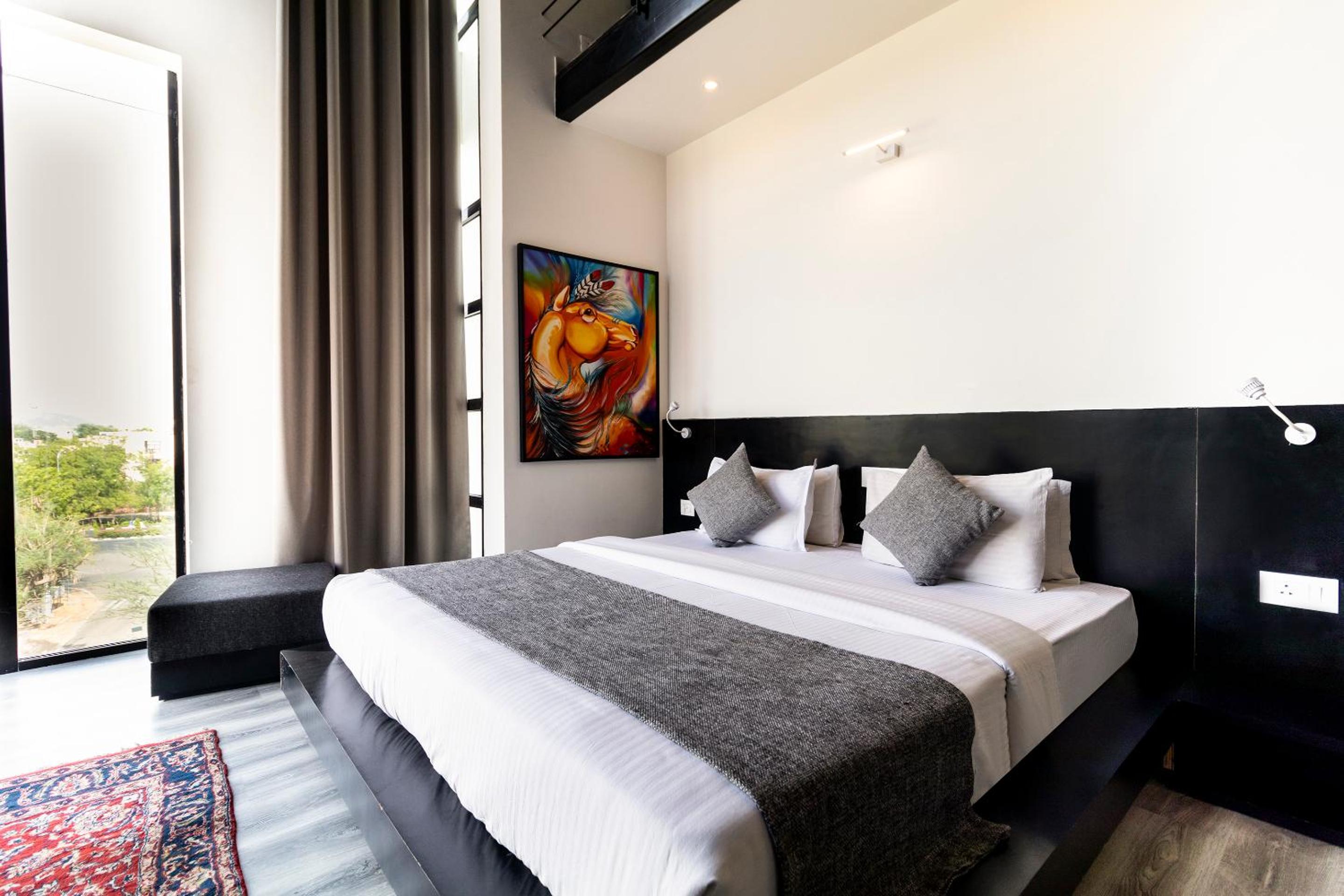 Duplex Suite - Photo 16