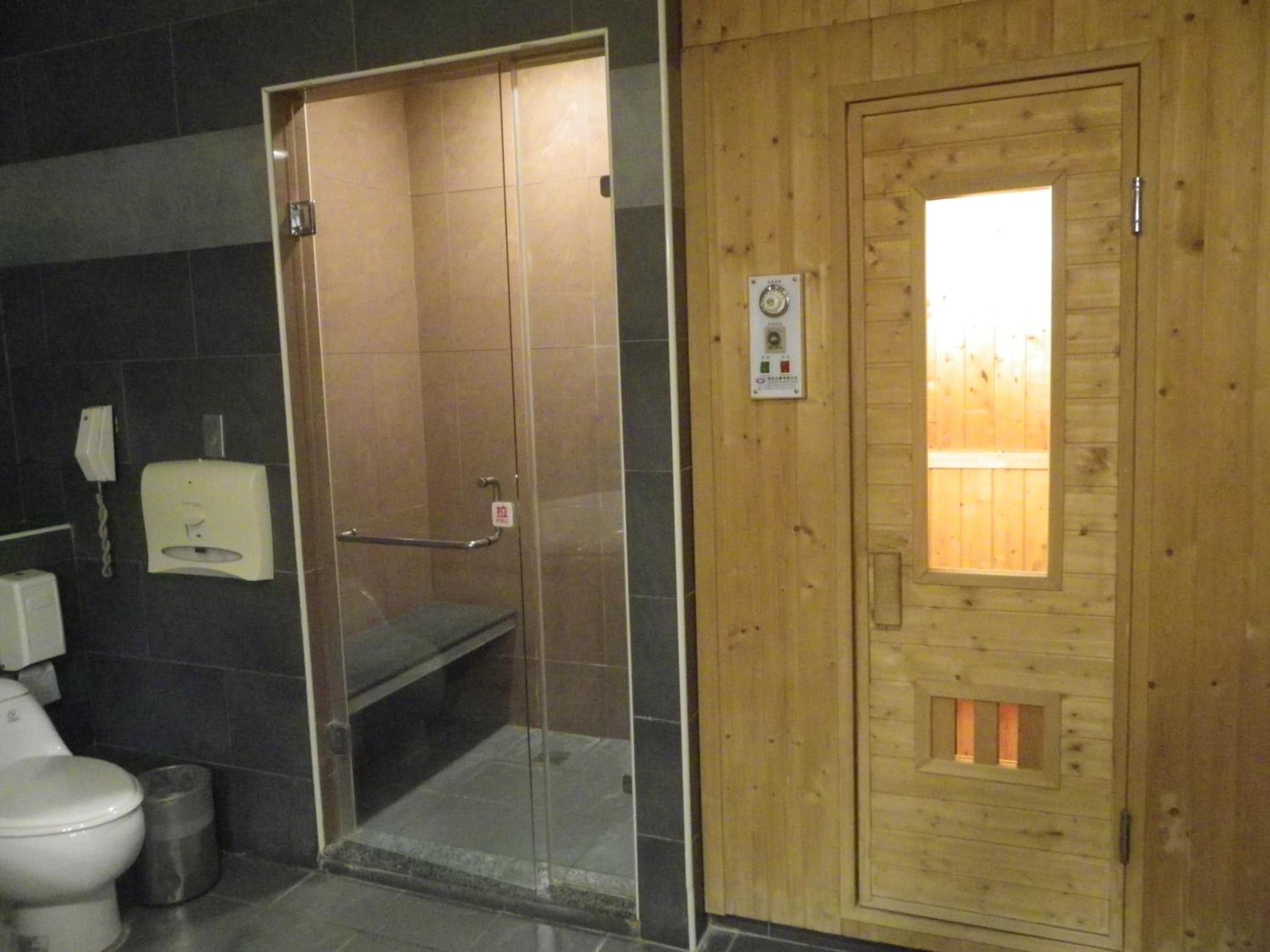 King Room with Spa Bath photo 2