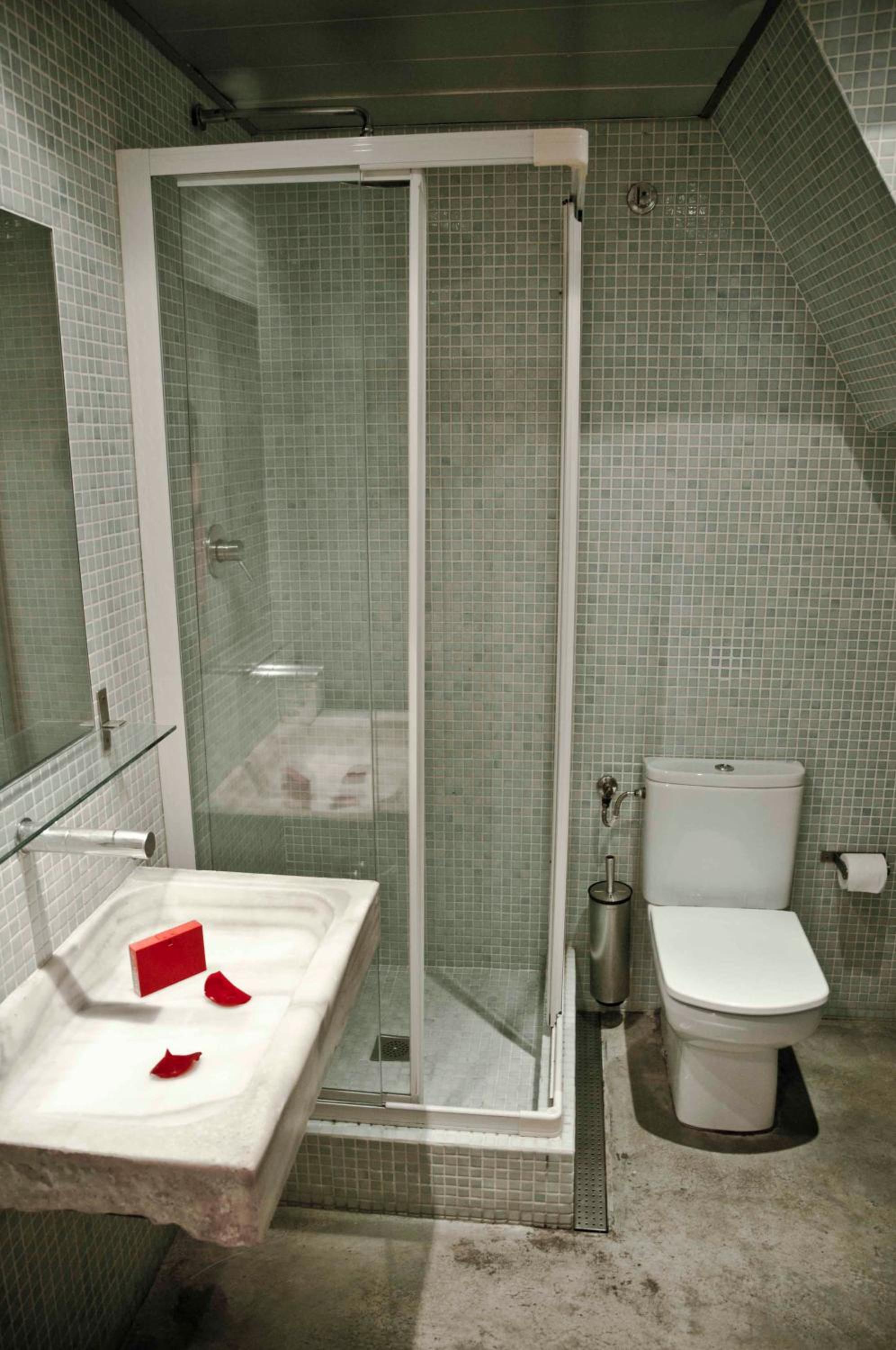 Apartment - Ground Floor photo 3