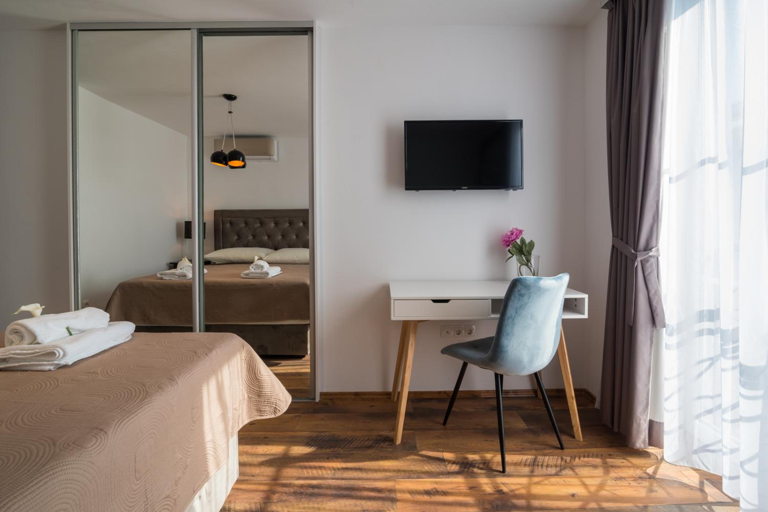Deluxe Triple Room - Photo 5
