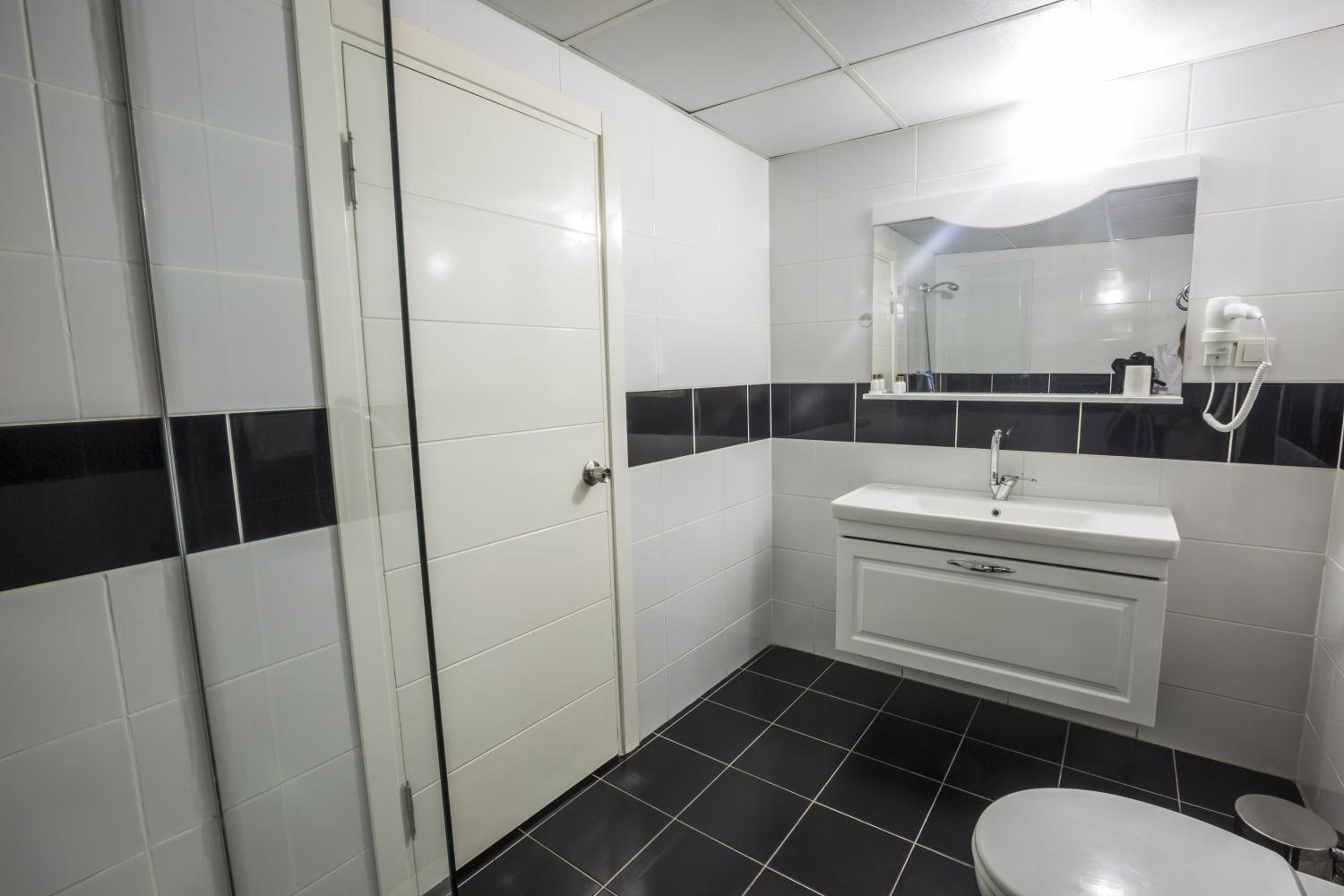 Standard Quadruple Room - Photo 2