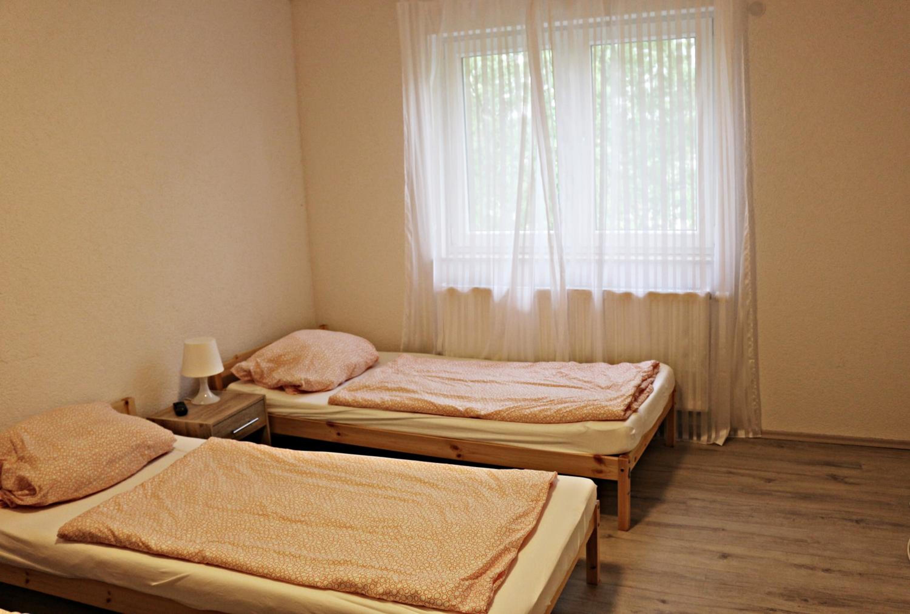 Five-Bedroom House photo 2