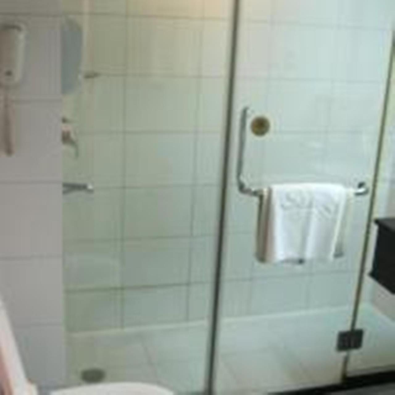 Deluxe Twin Room photo 3