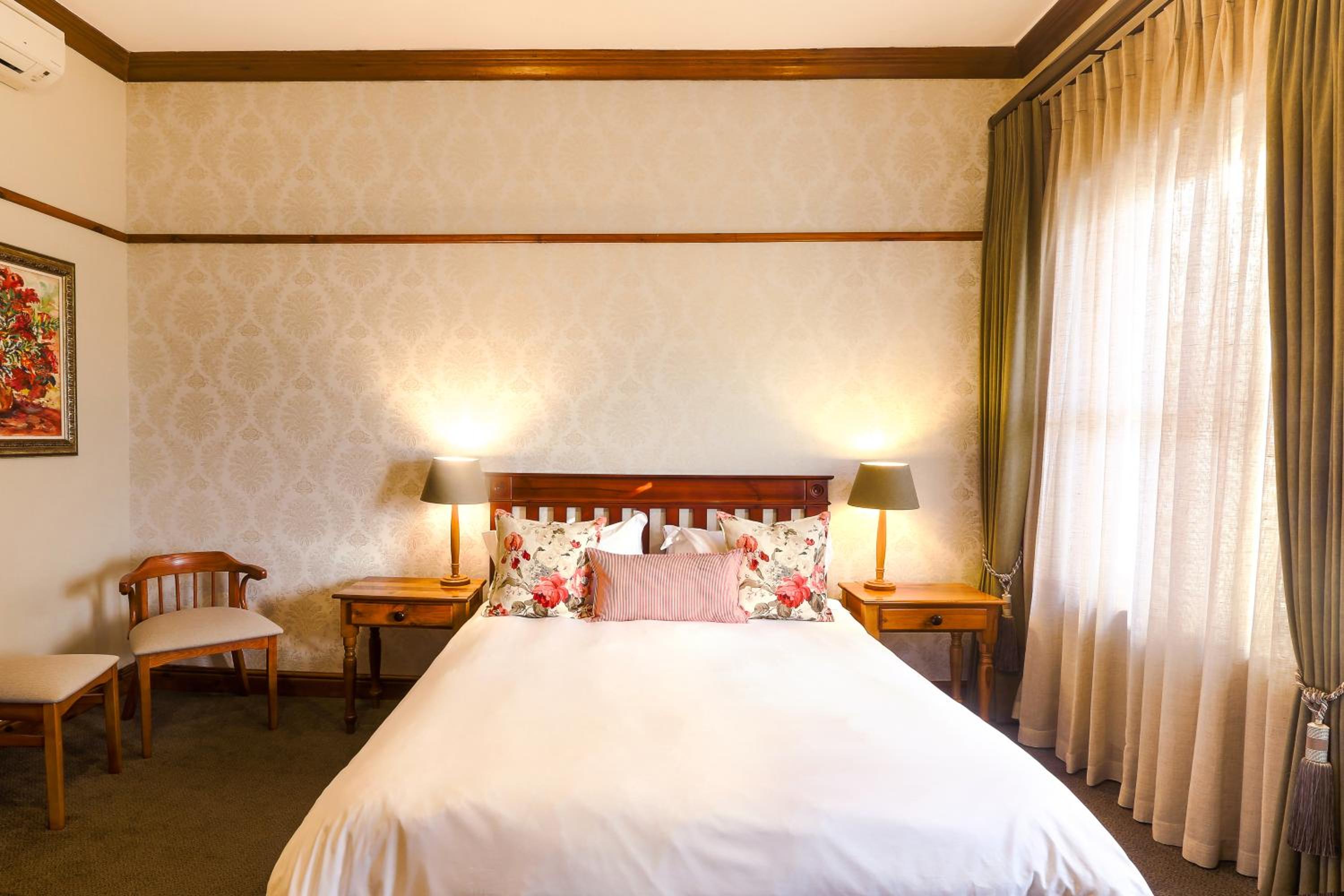 Northern Double Room at Pool photo 3