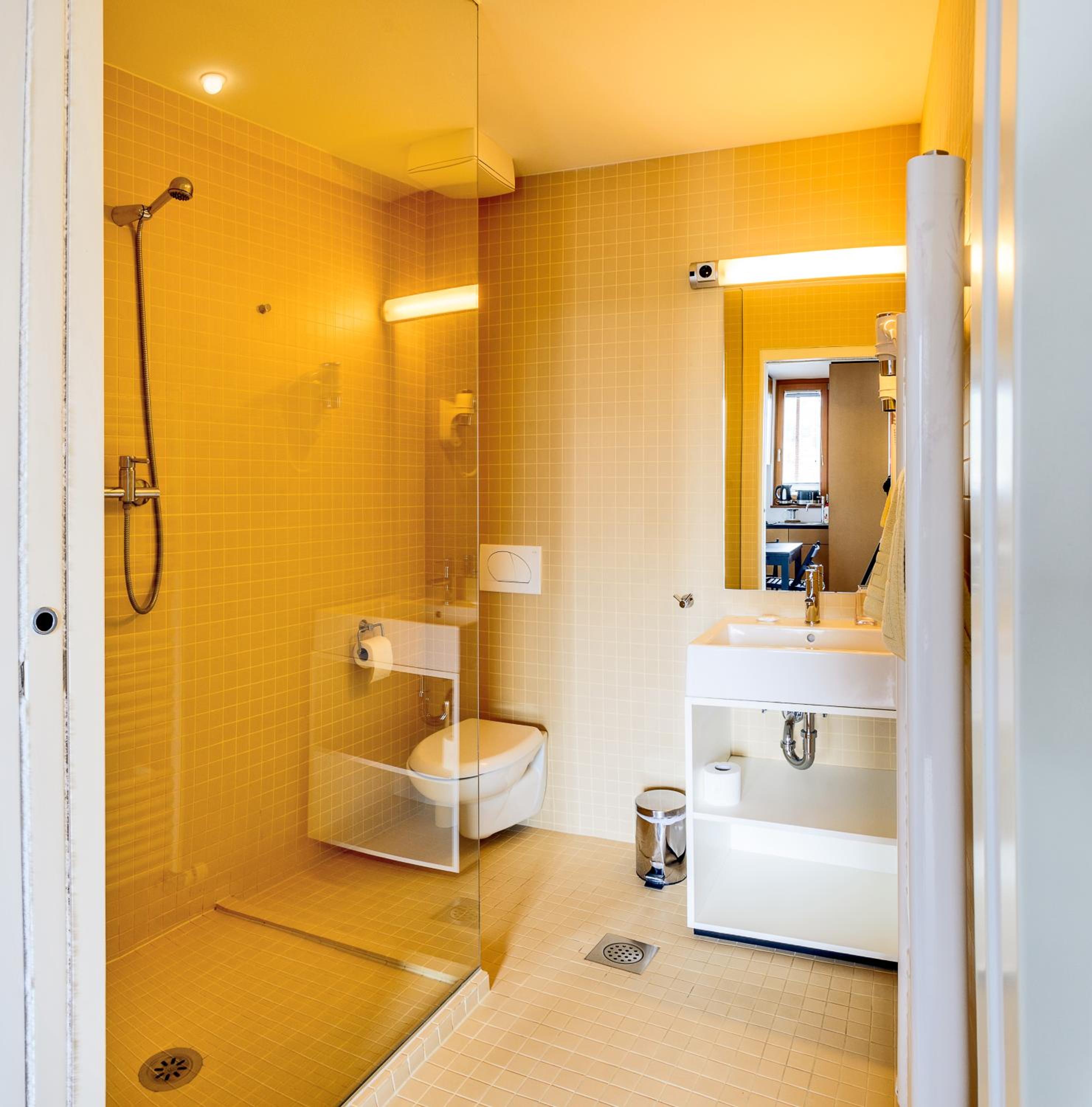 One-Bedroom Apartment (3 Adults)