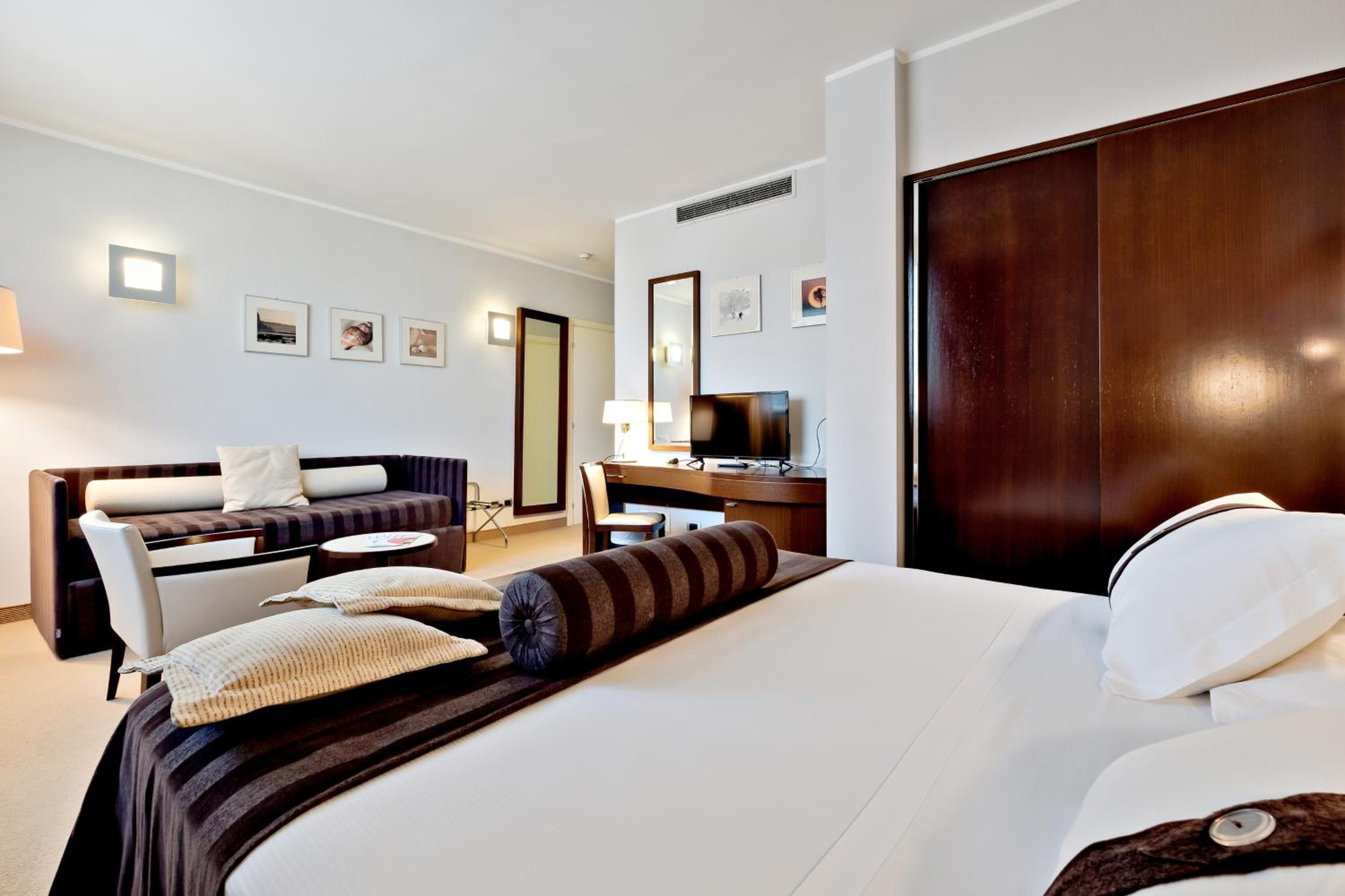 Junior Suite with Gym access photo 2