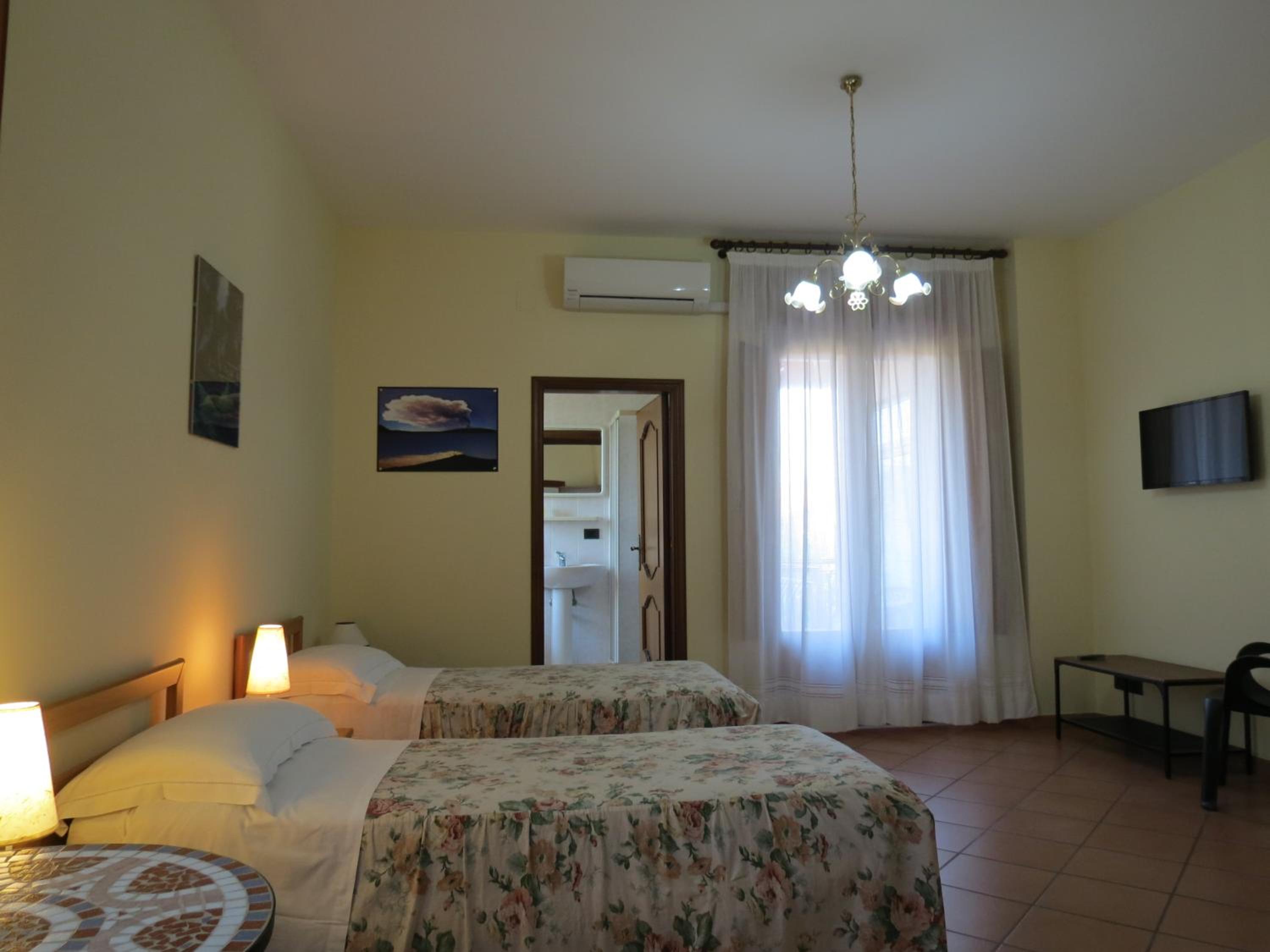 Twin Room photo 1