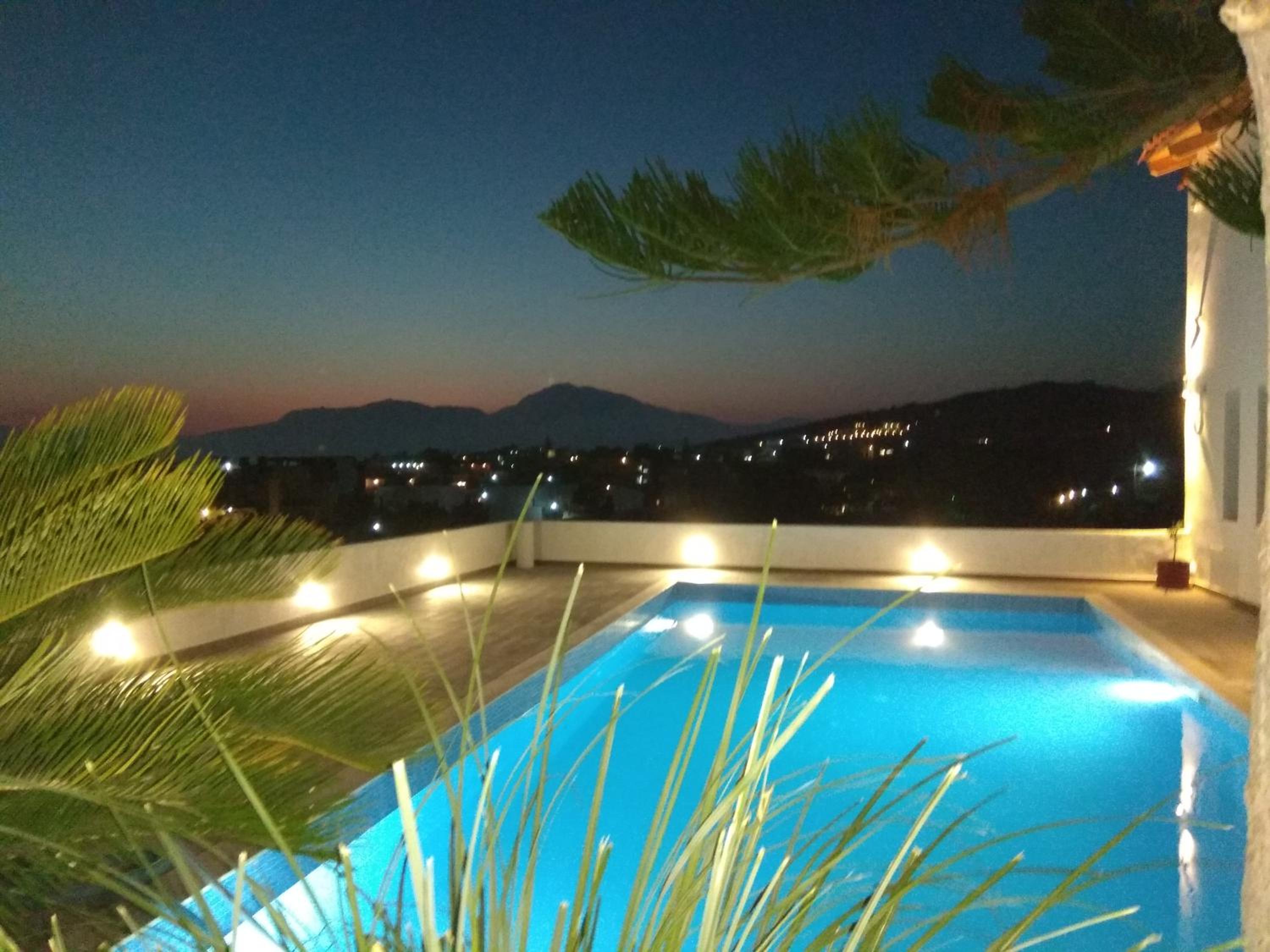 Apartment - Ground Floor with Shared Swimming Pool photo 2
