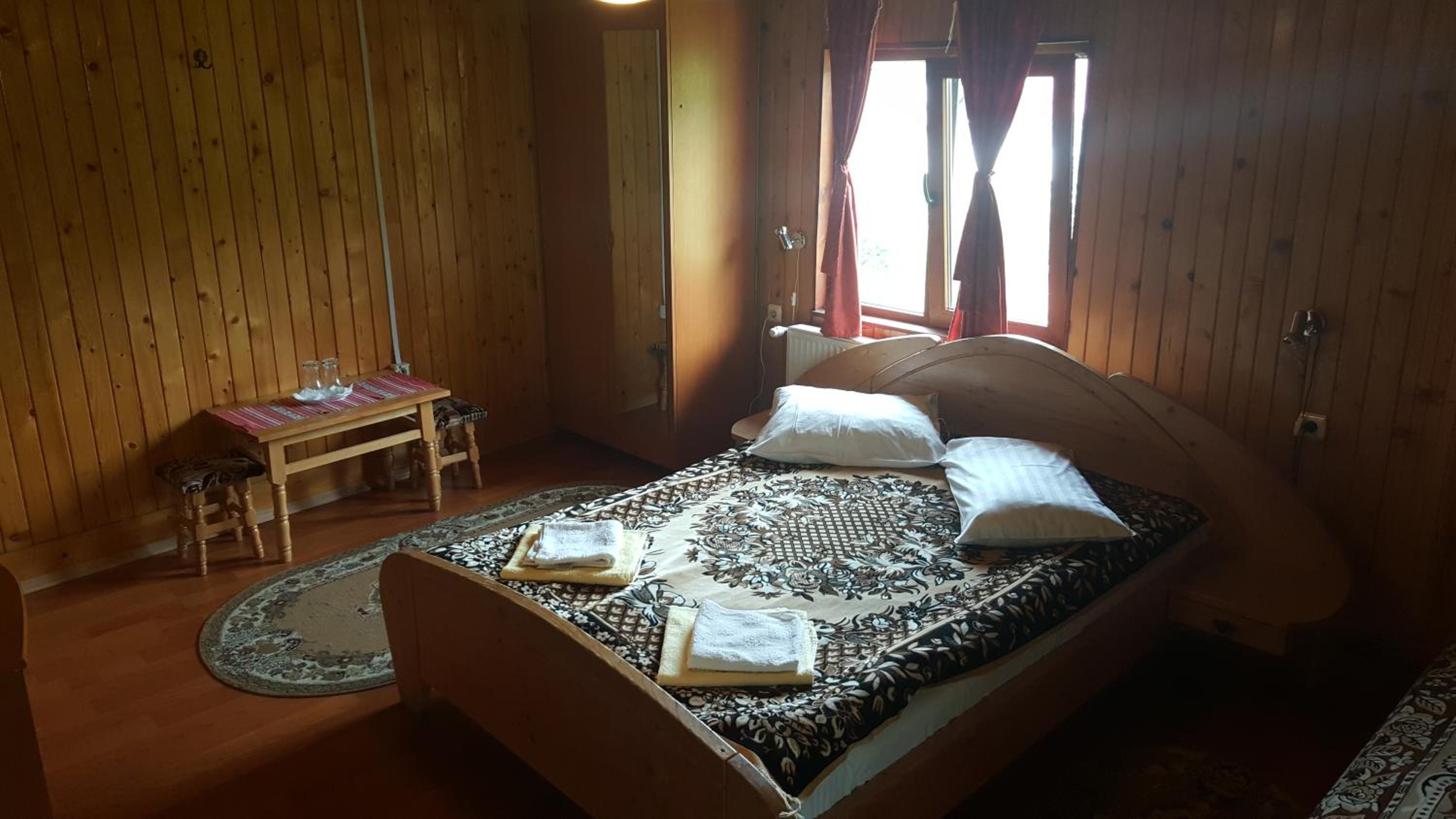 Double Room - Photo 11