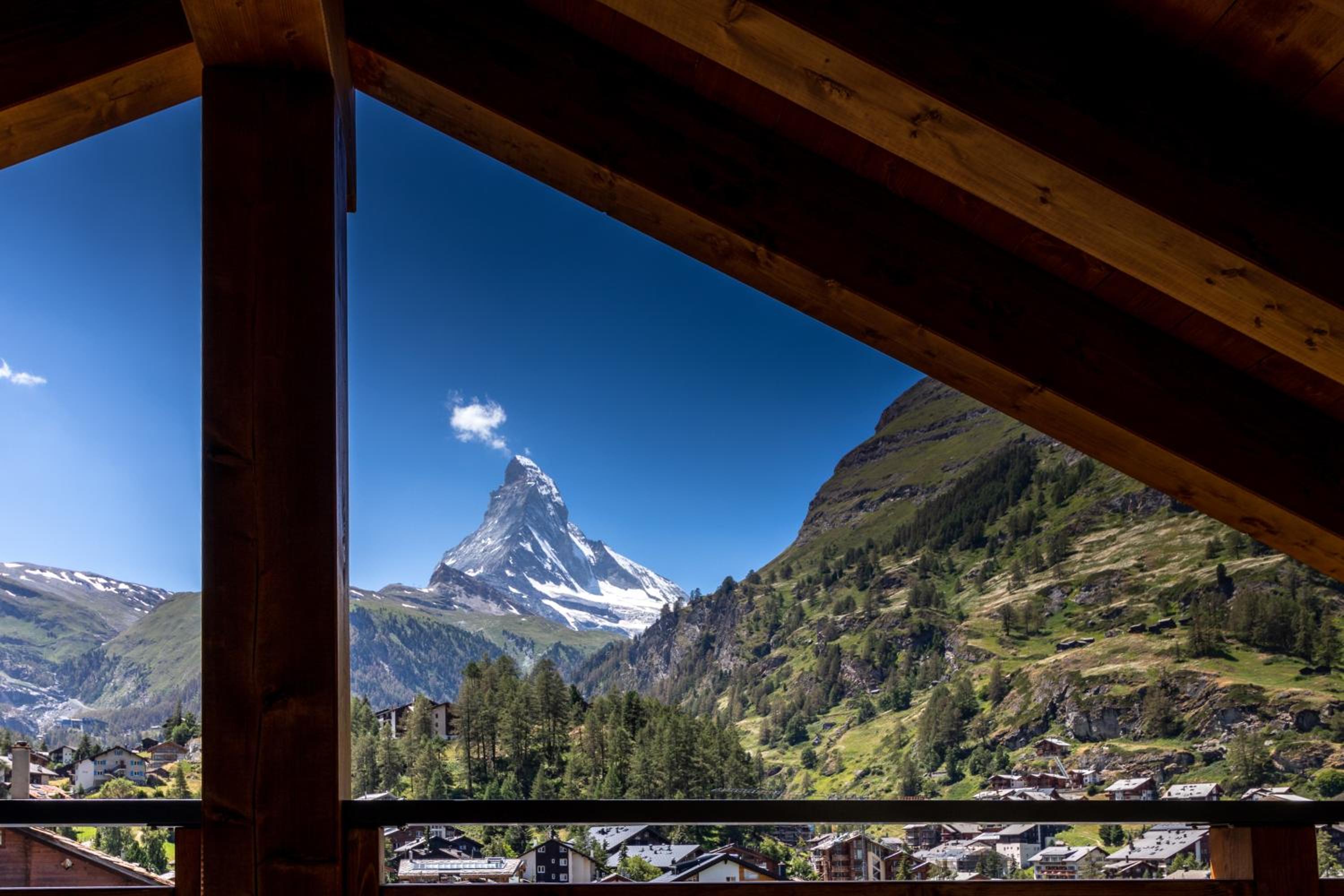 Suite with Mountain View - Photo 4
