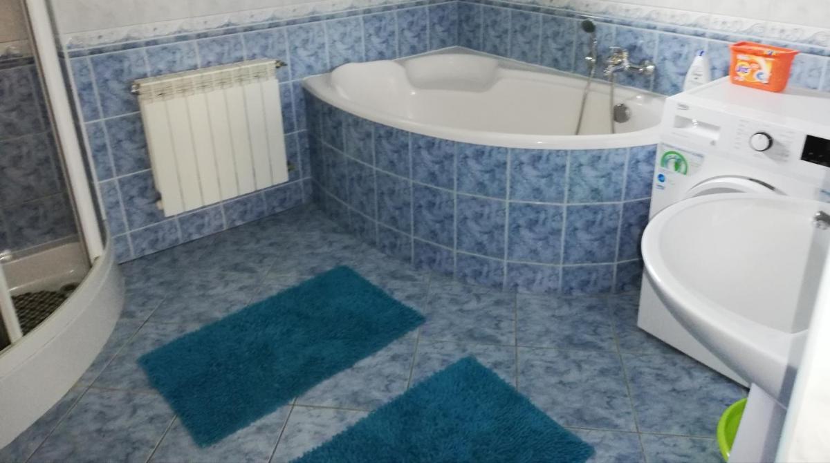 Apartment - Photo 1