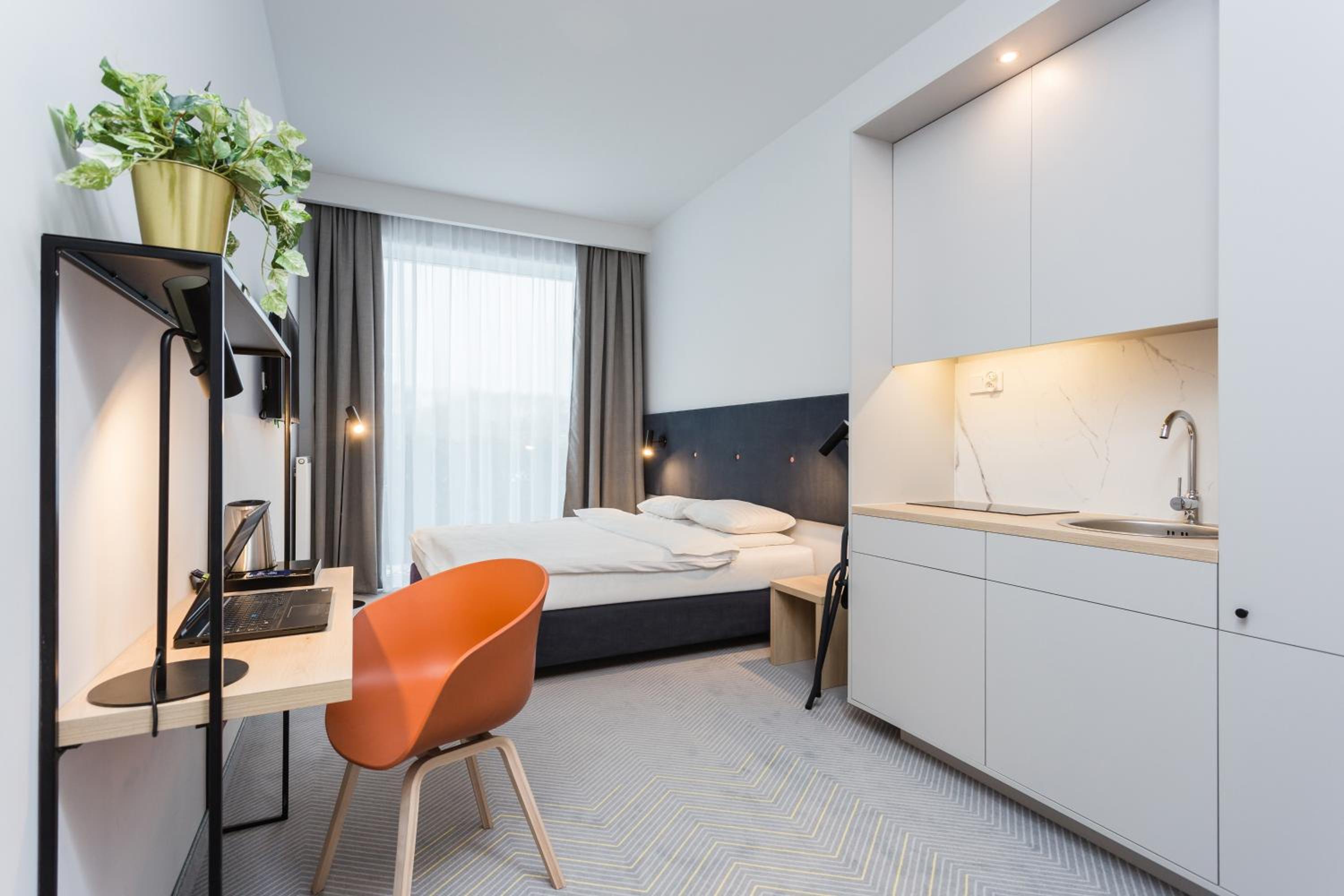 Studio Apartment photo 1