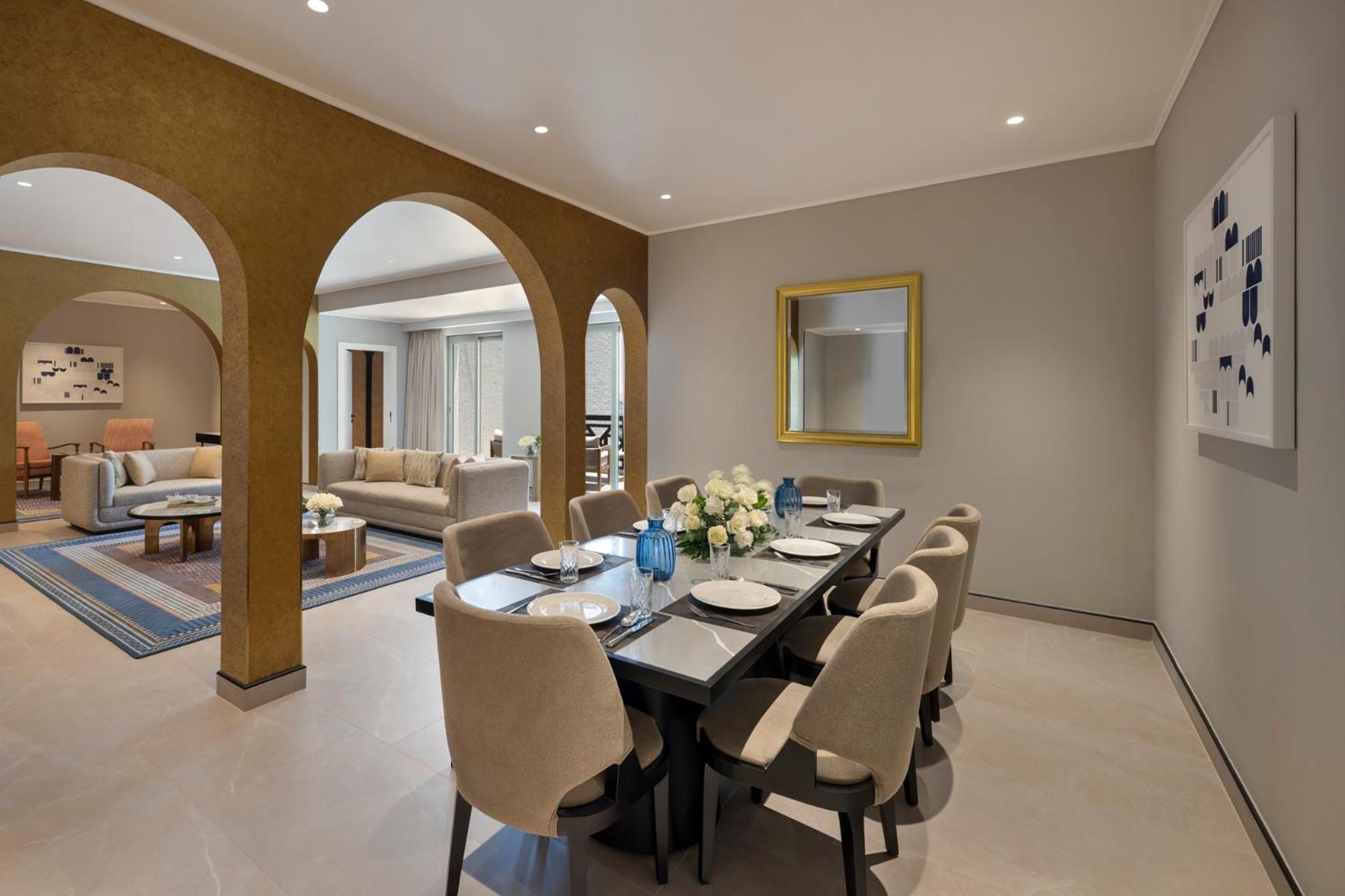 Two Bedroom Presidential Suite, Newly Renovated, Living Zimmer & Dining Area, Evening Drinks & Canapes Section