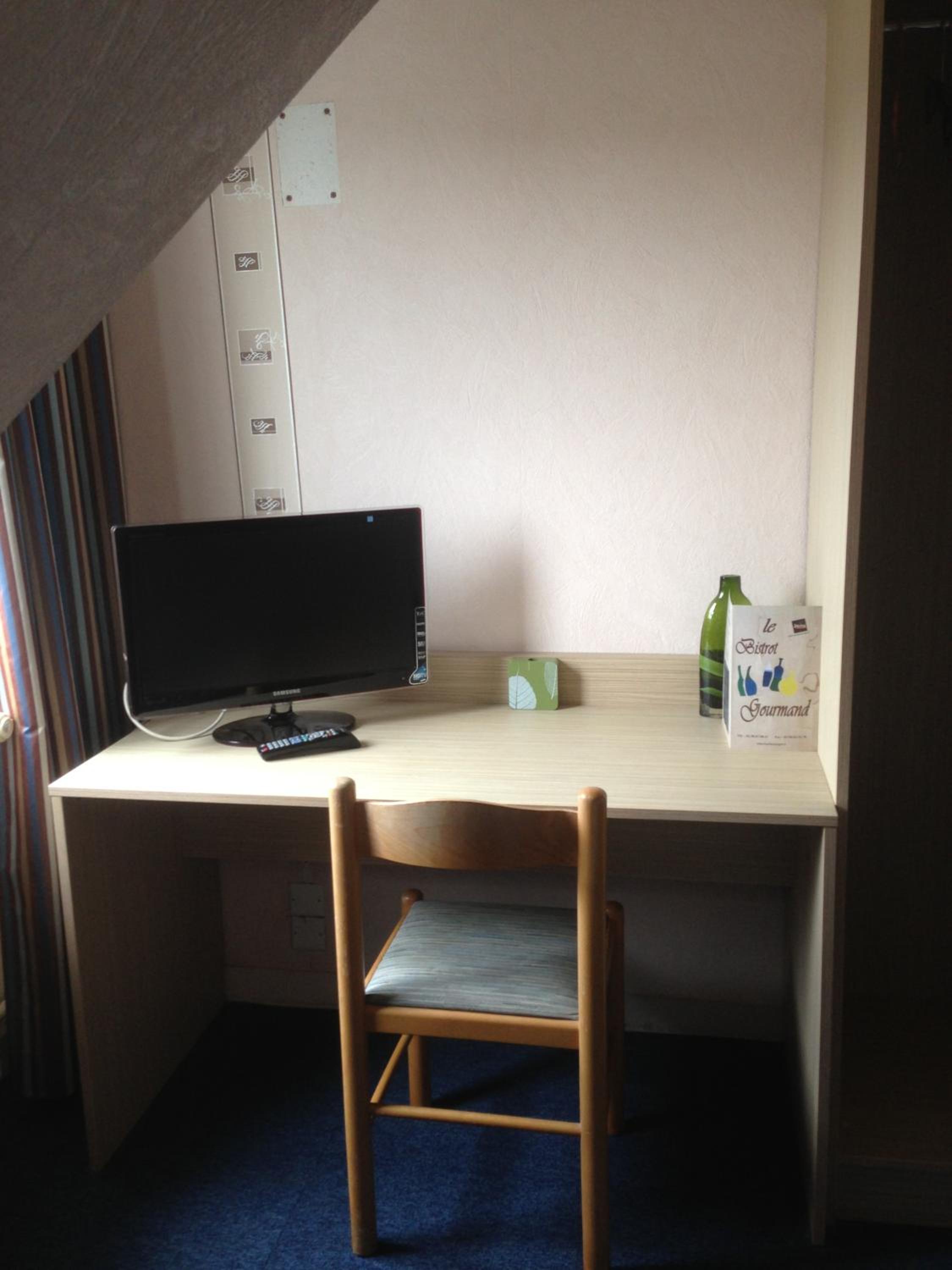 Double Room - Photo 2